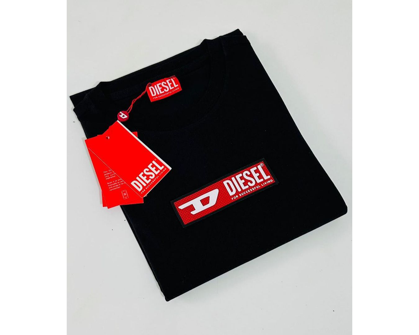 CAMISETA DIESEL PRETA 