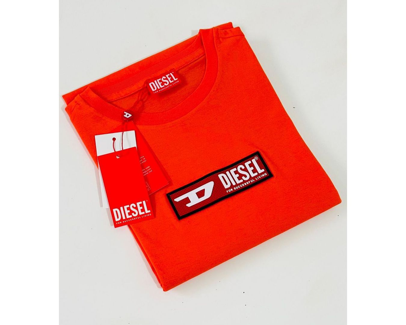 CAMISETA DIESEL VERMELHA 