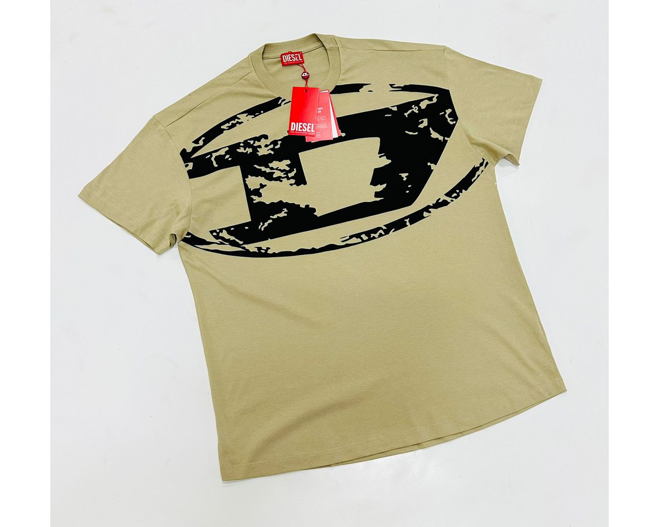 Camiseta Diesel - Ouversized