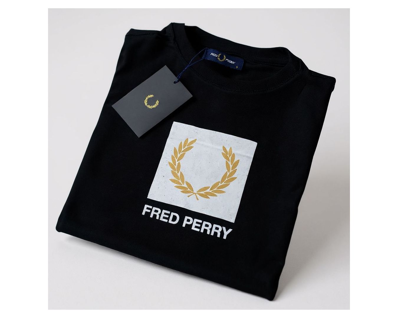Camiseta Fred Perry 