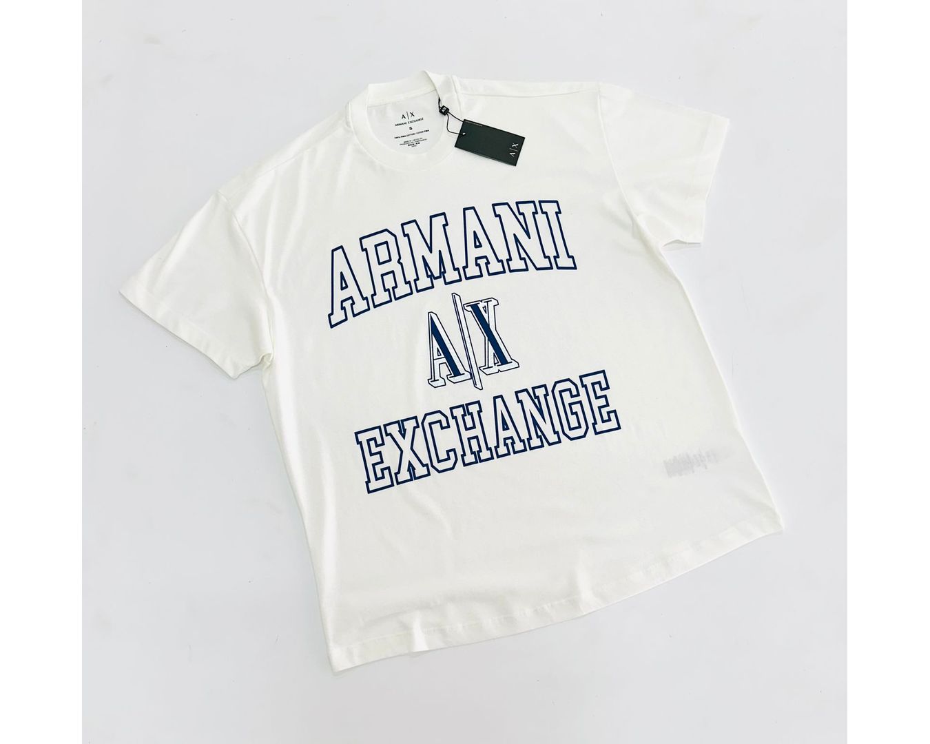 Camiseta Armani - Oversized
