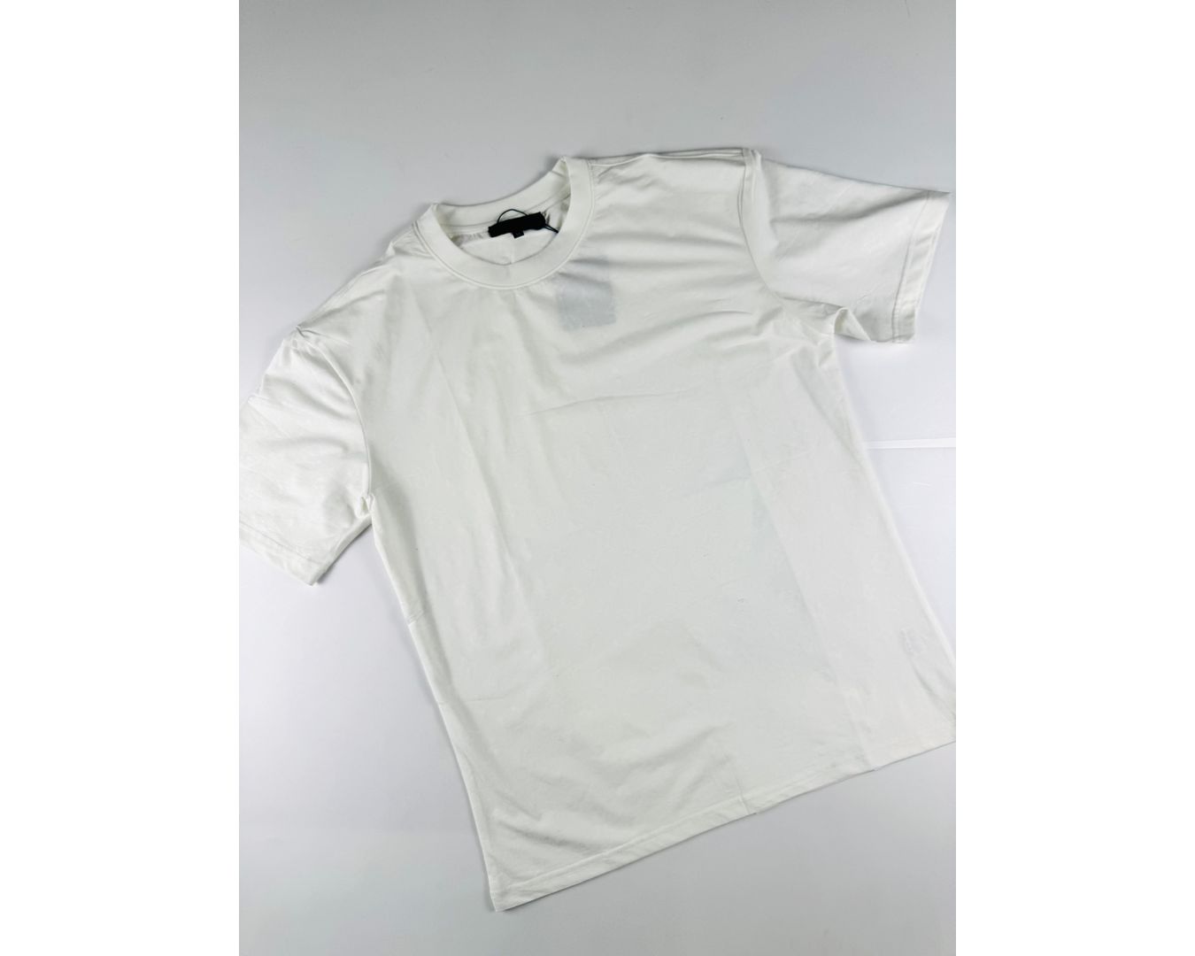 Camiseta Louis Vuitton - Importada Veludo 