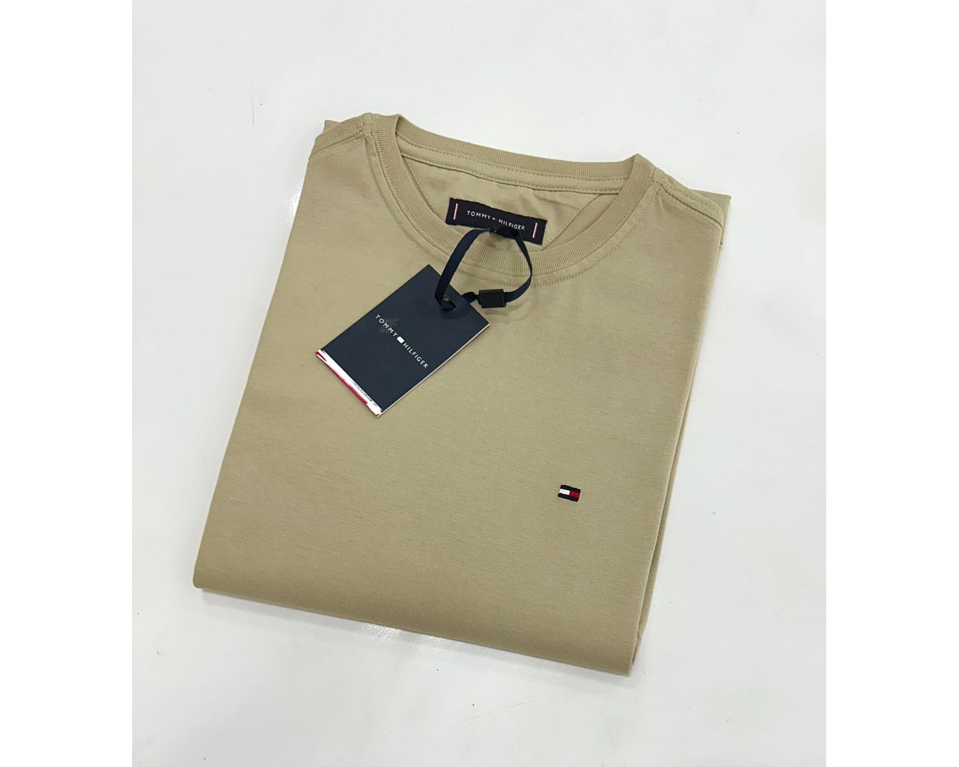 Camiseta Tommy Hilfiger Bege