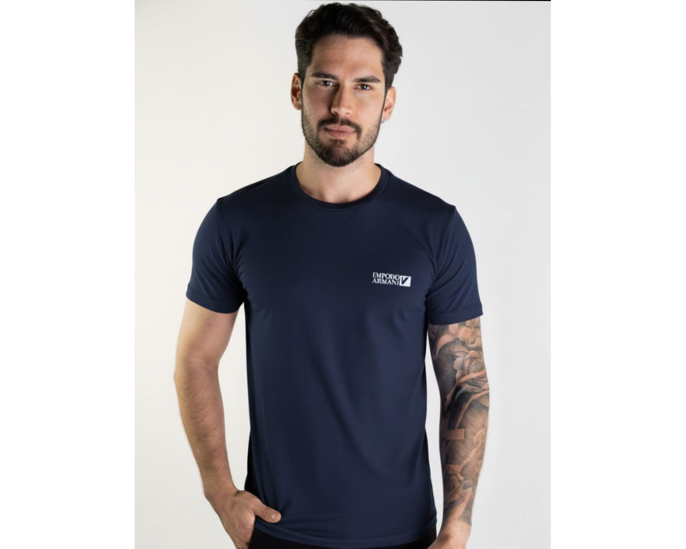 Camiseta Básica Armani - Marinho- Egipcia