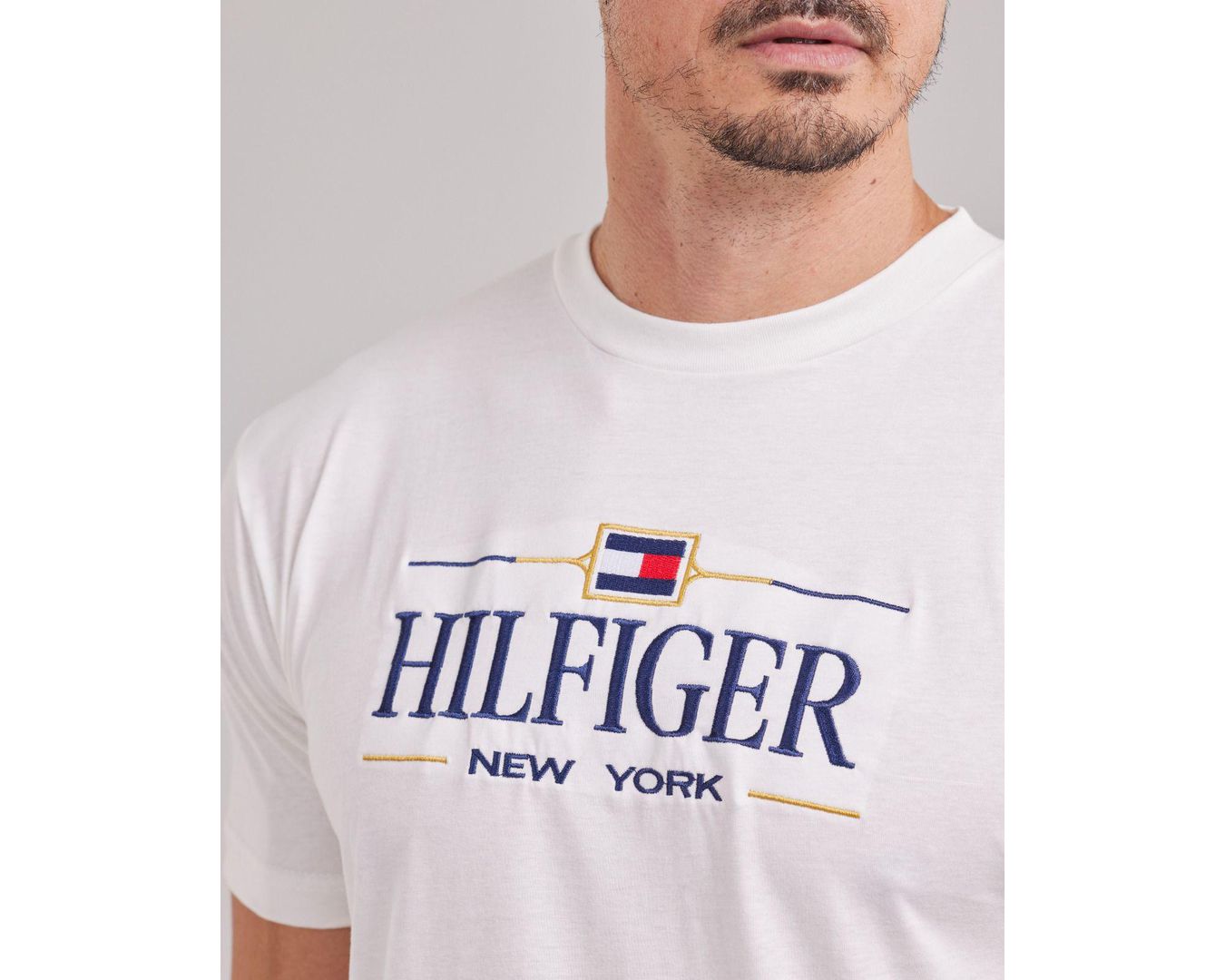 Camiseta Tommy Hilfiger Básica