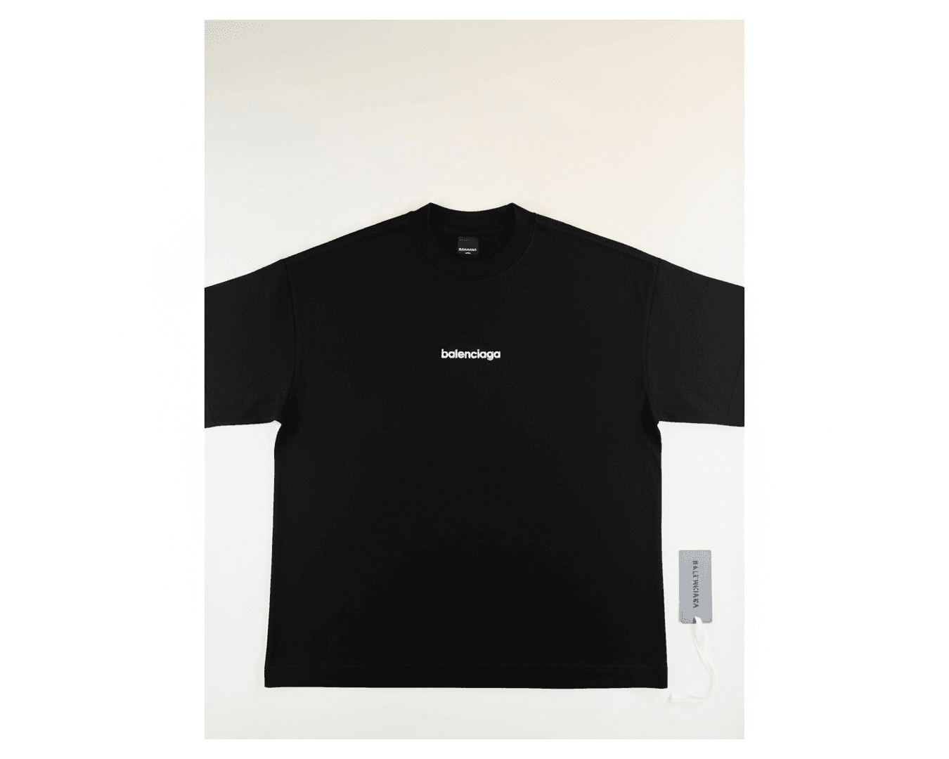 Camiseta Balenciaga Oversized - Preta