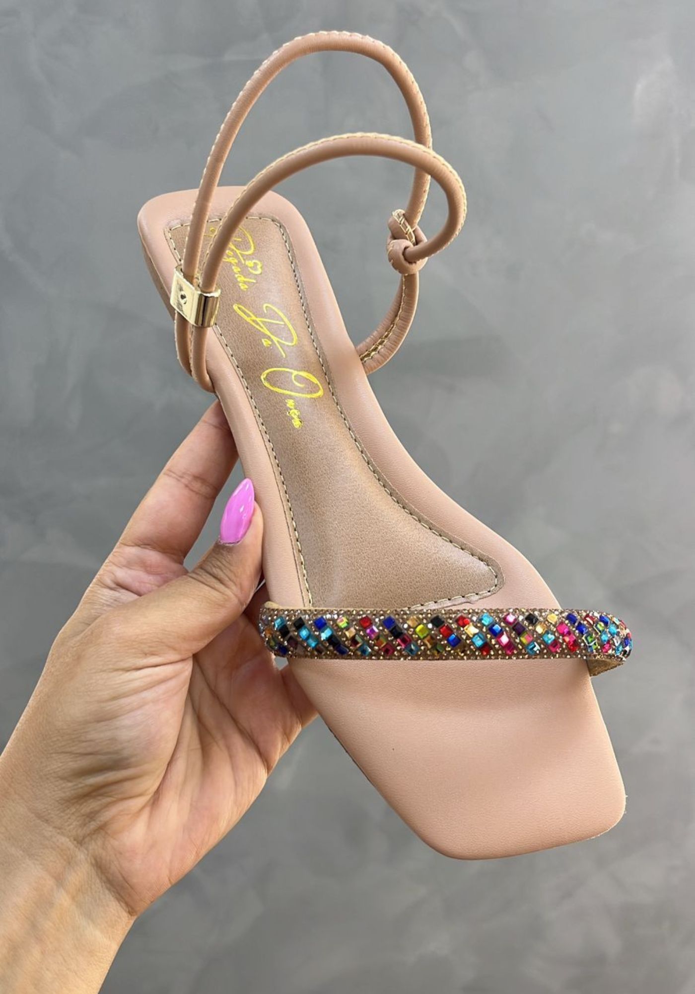 Sandália Rasteira Bella Strass Colorido - PEGADA DA ONÇA 