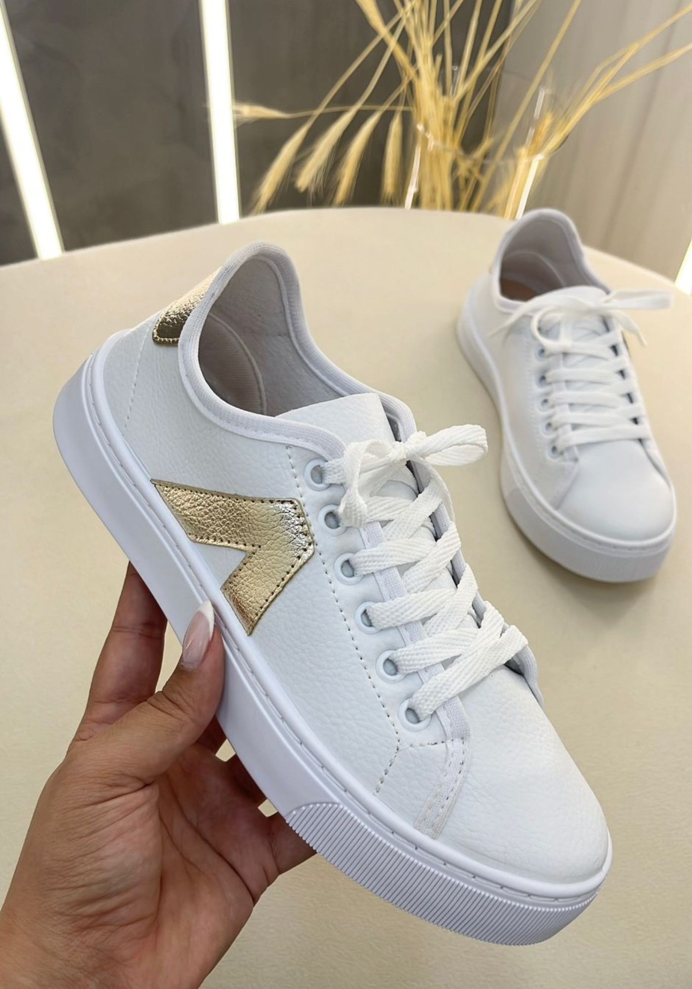 Tenis Vick Branco - PEGADA DA ONÇA 