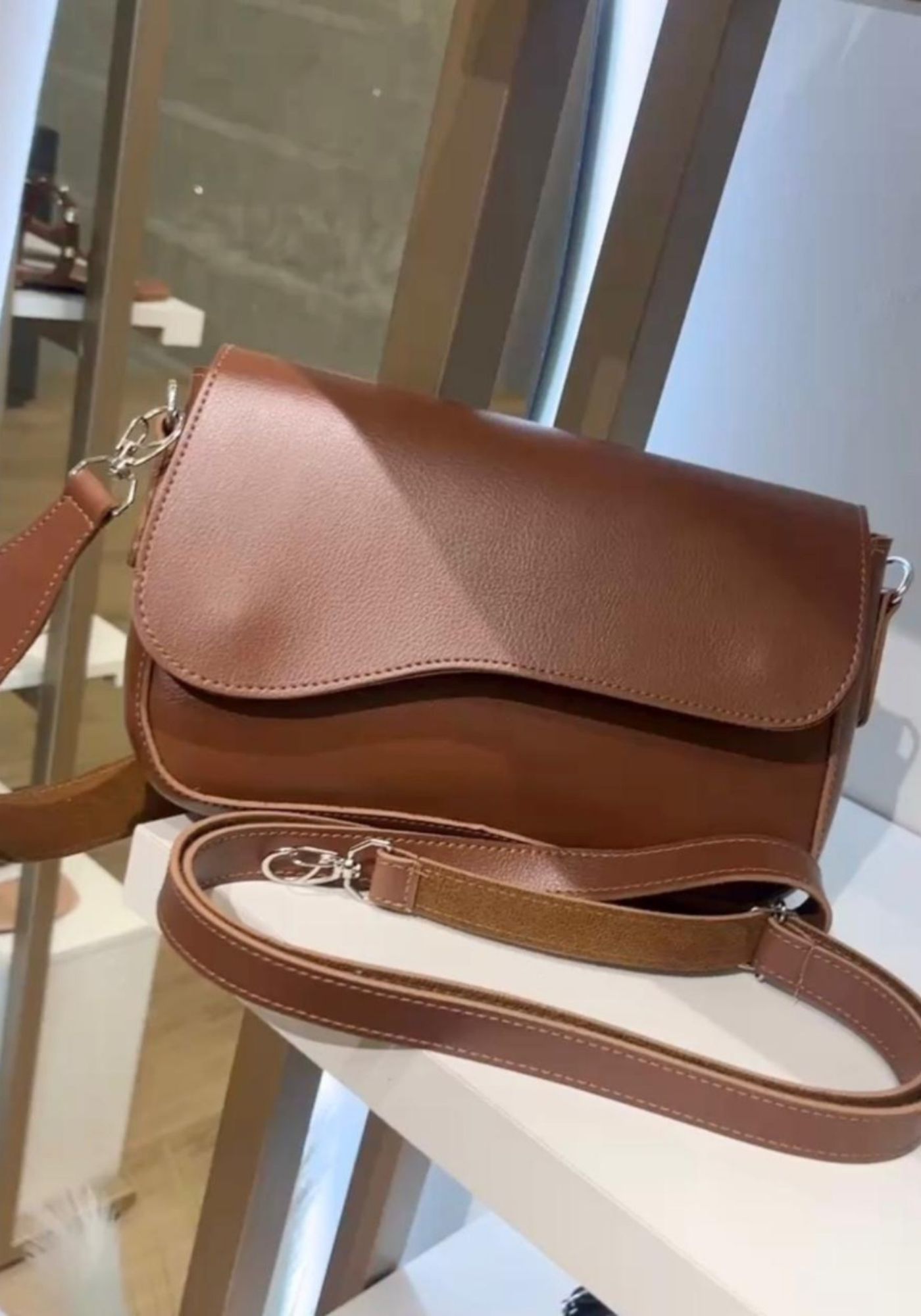 Bolsa Bárbara Marrom - PEGADA DA ONÇA 