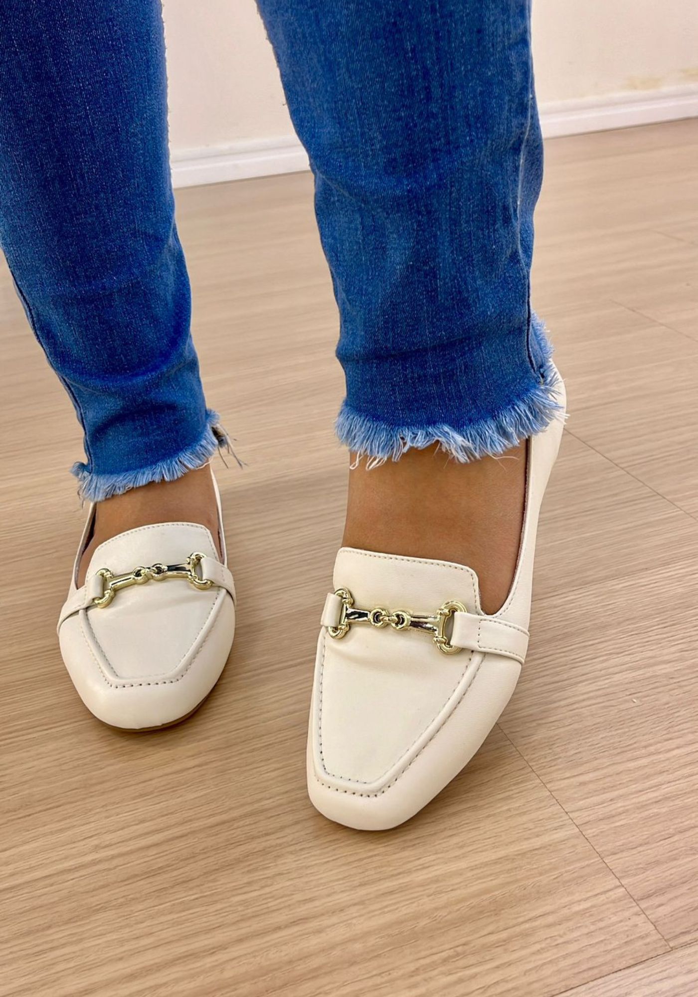 Mocassim Nanda Off White - PEGADA DA ONÇA 