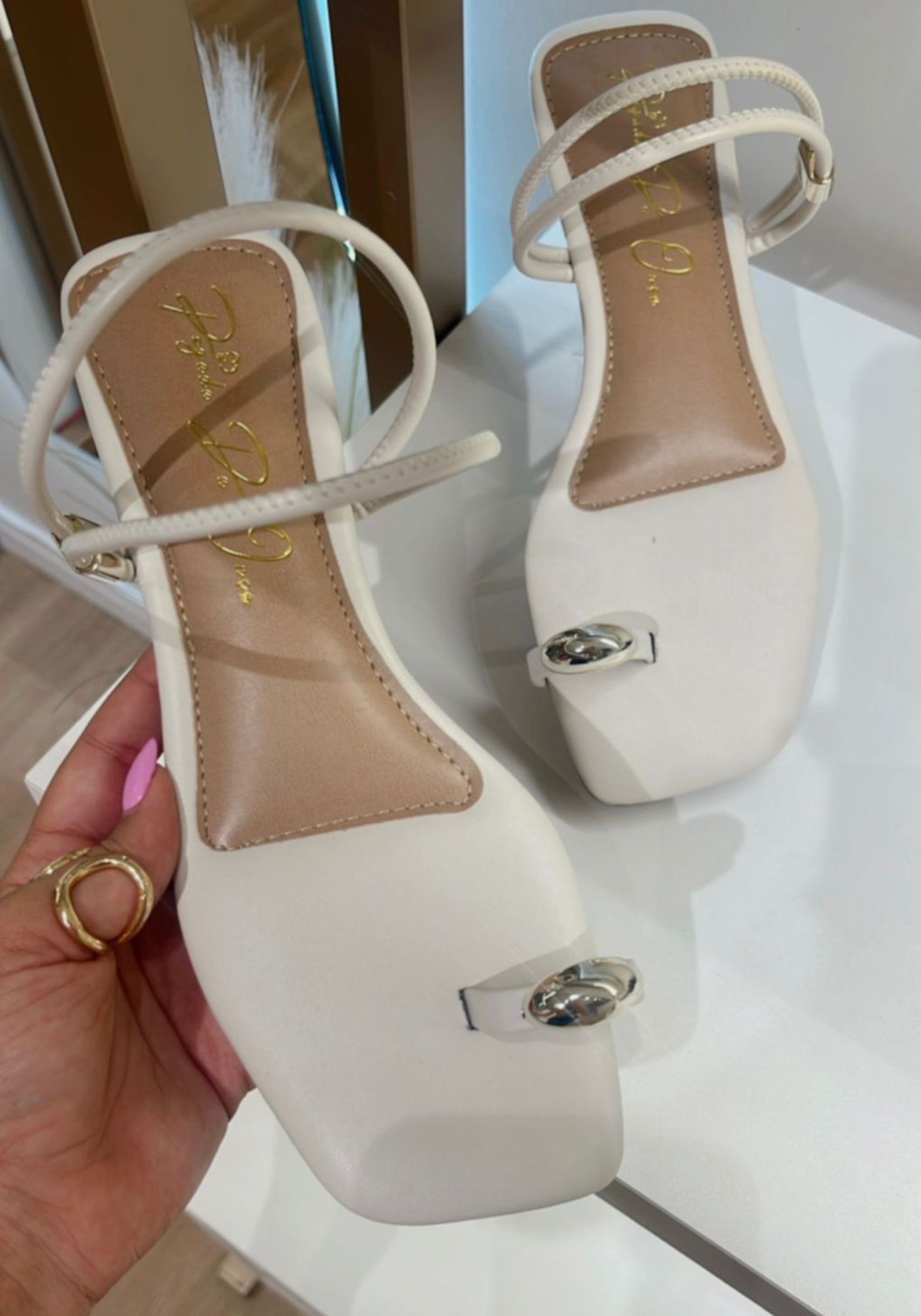 Sandália Rasteira Babi Off-White