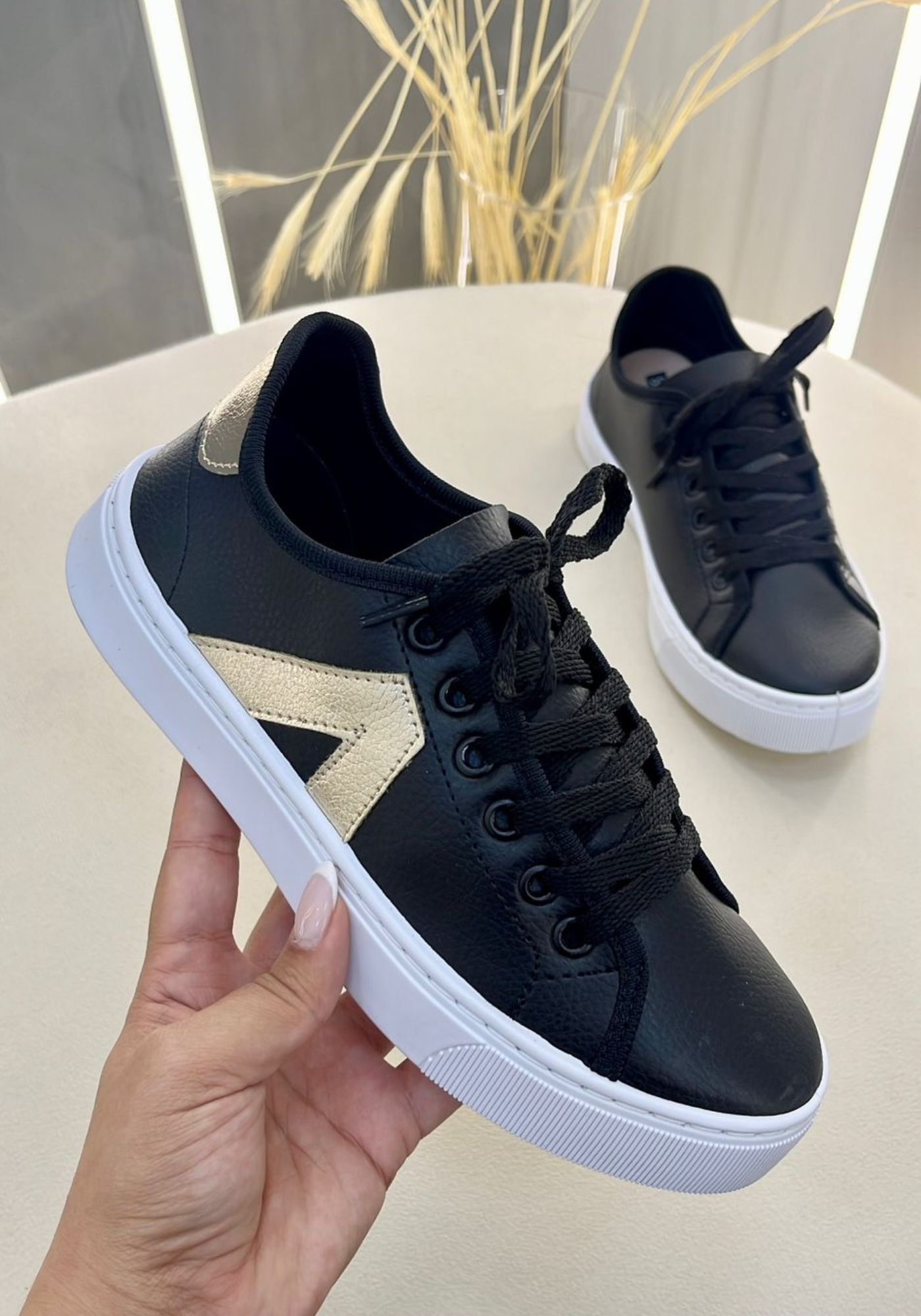 Tenis Vick Branco Preto