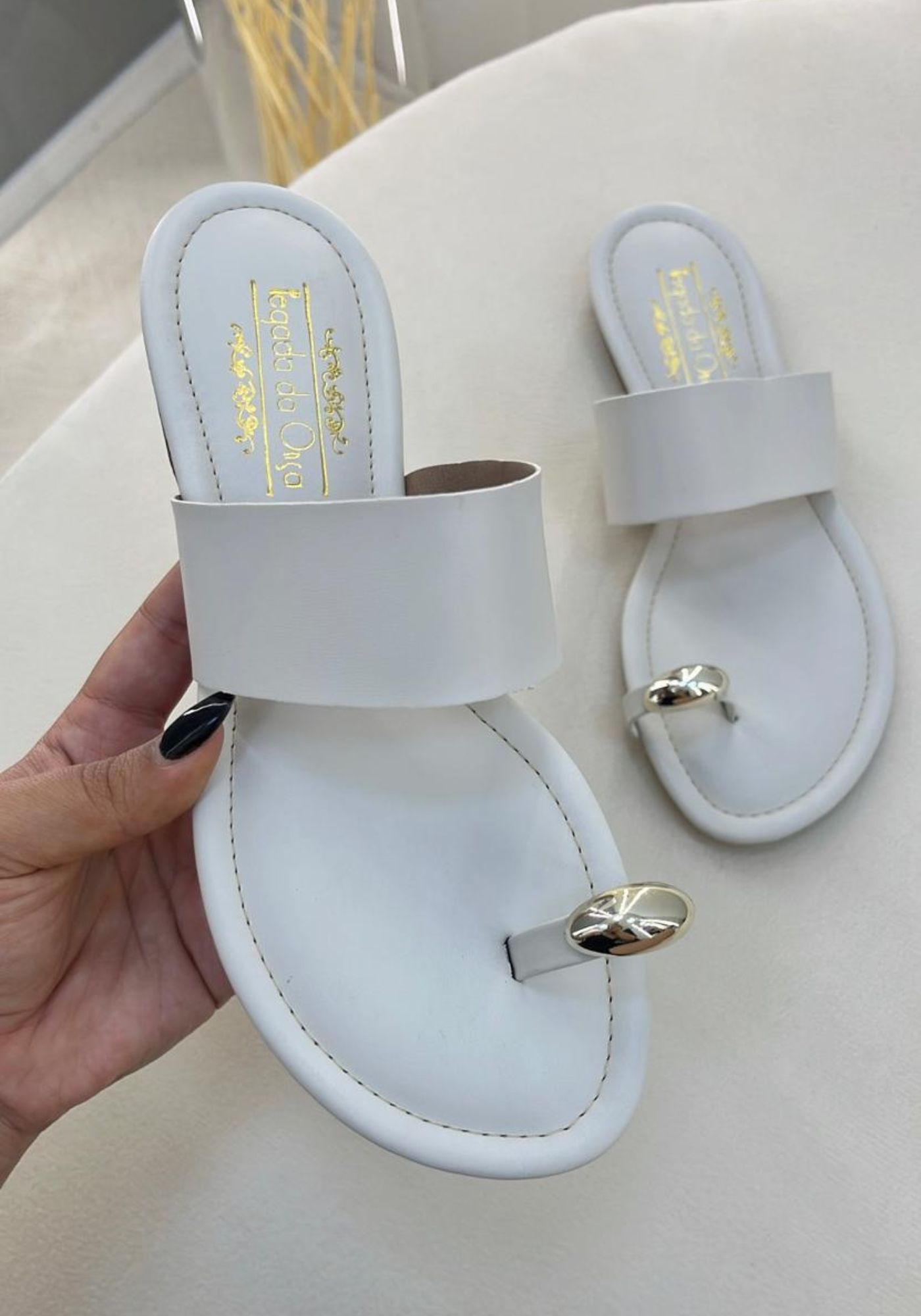 Rasteira Suzy Off White - PEGADA DA ONÇA 