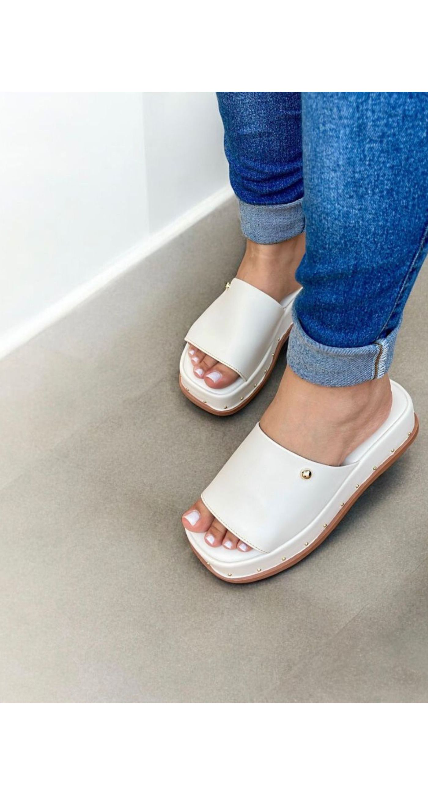 Flat Off-White - 029-Off-White - Atacado Pegada Da Onça