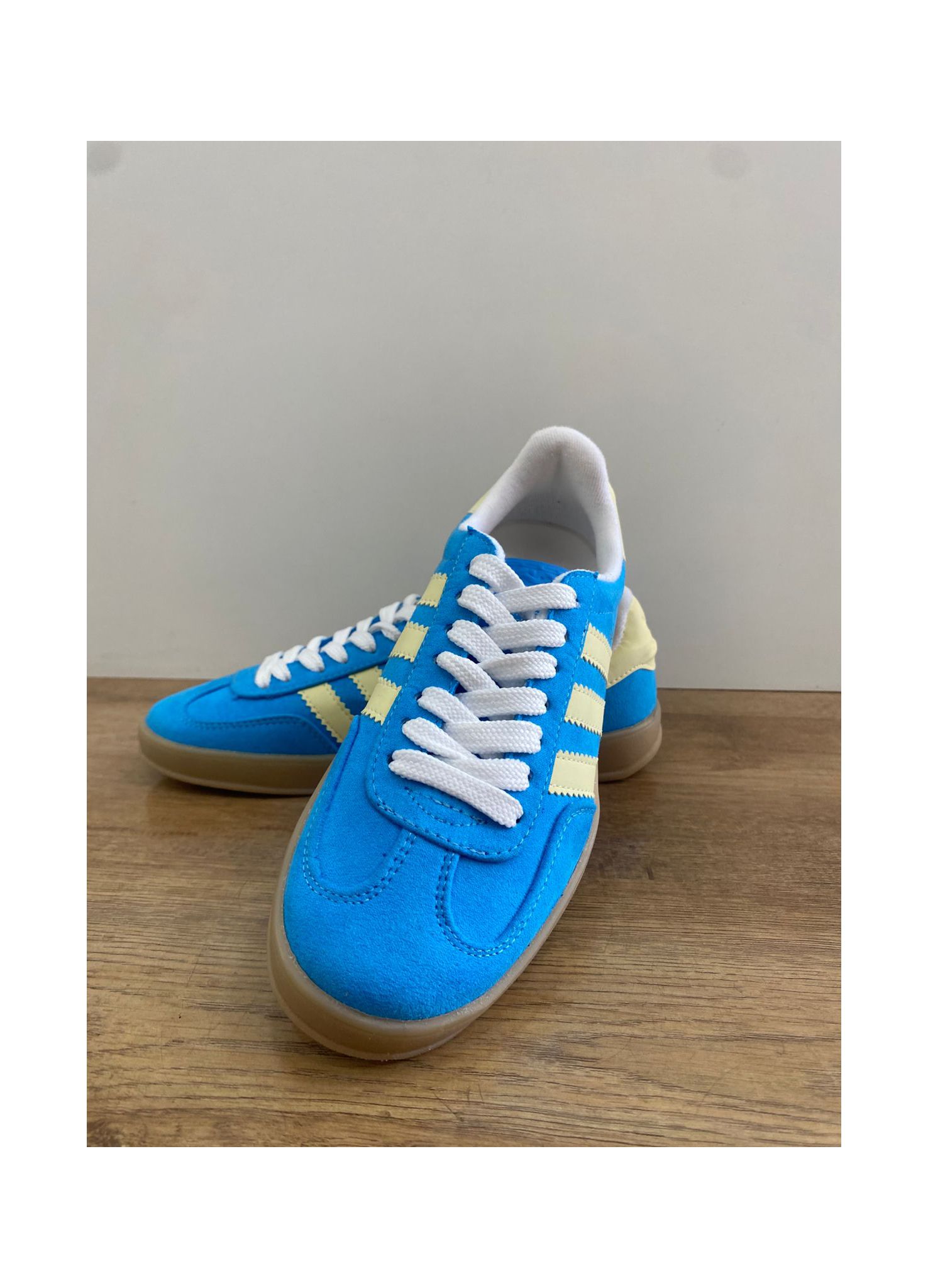 Tenis Gazelle Azul Indoor