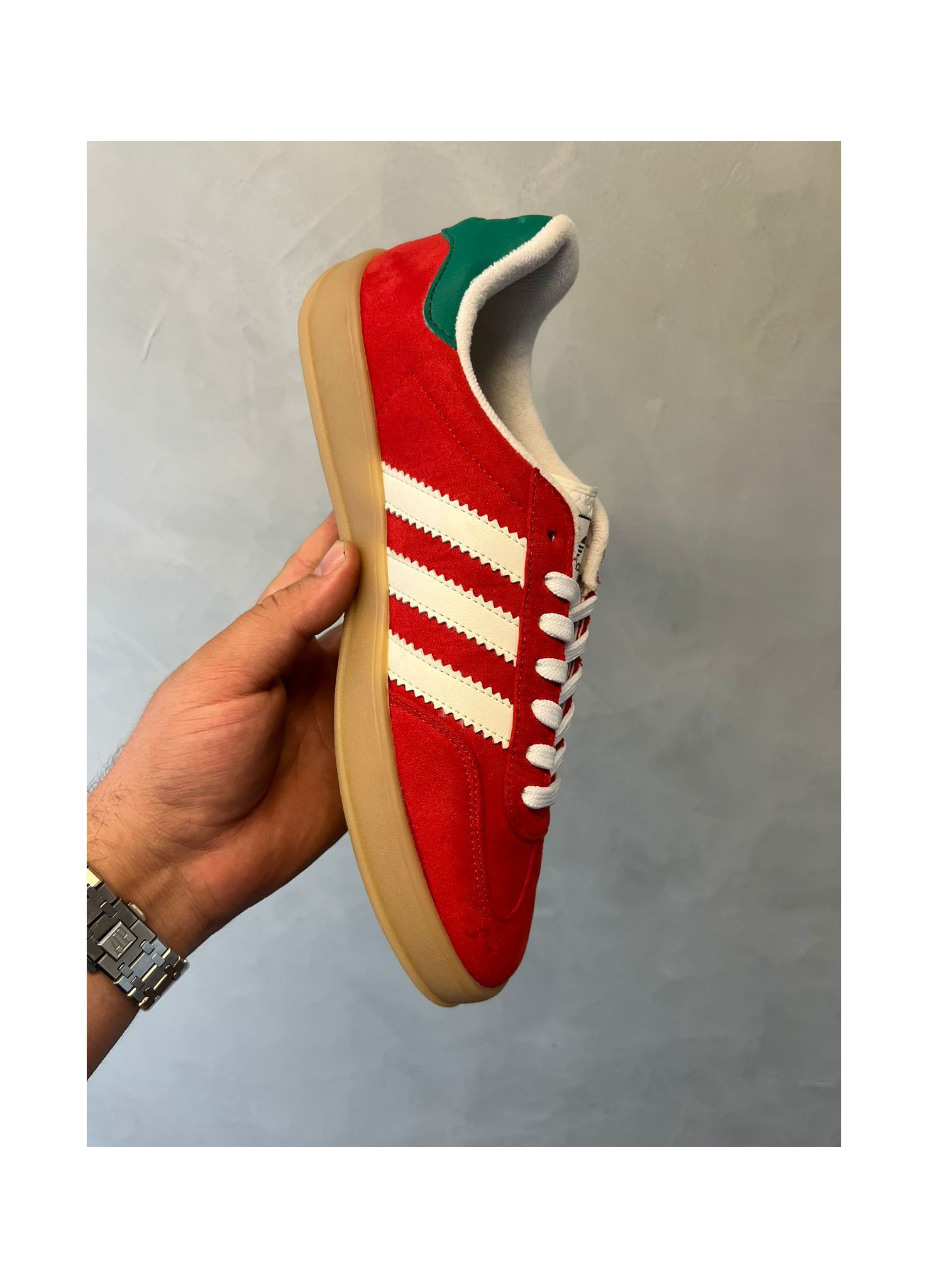 Tenis Gazelle Vermelho 