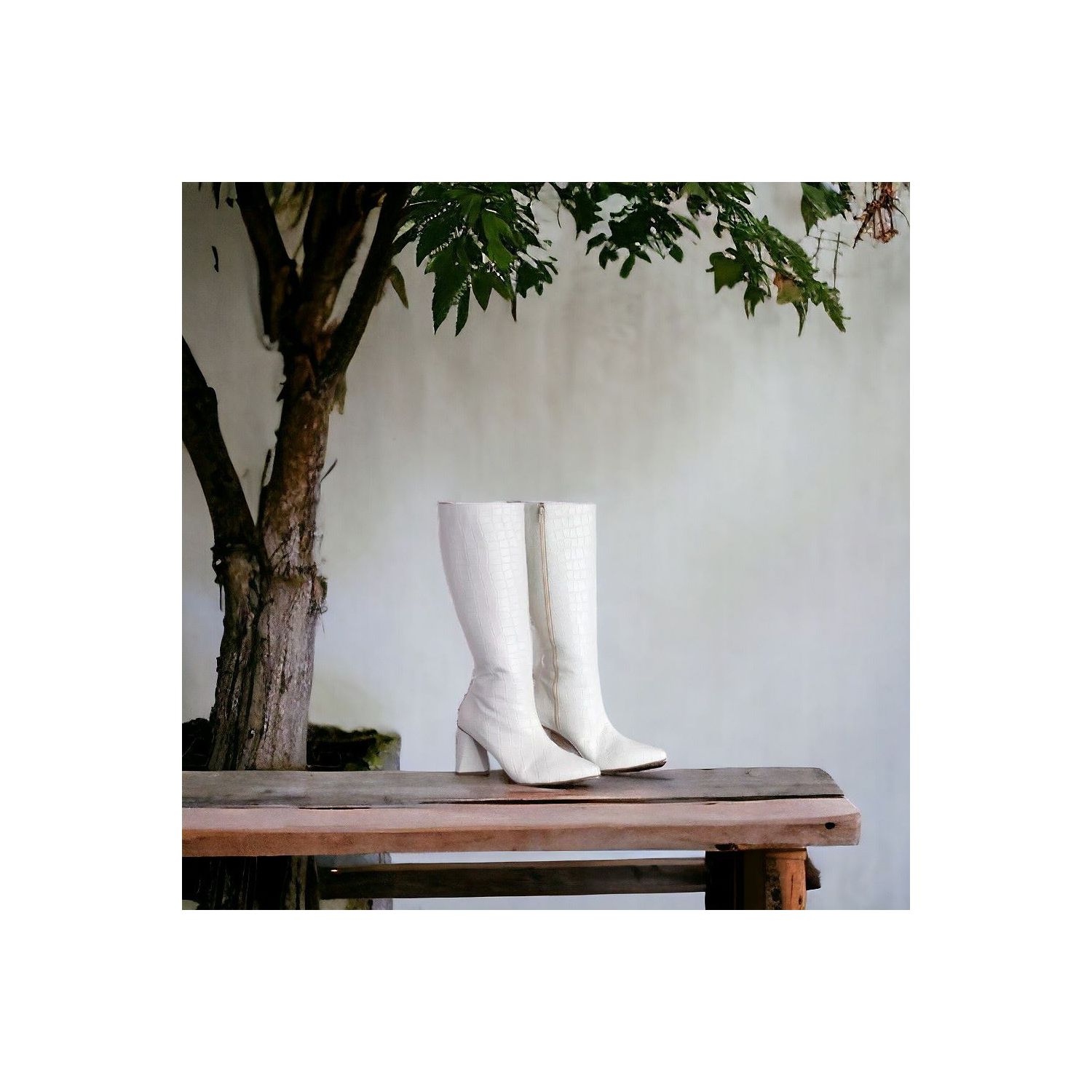 Bota Damers Feminina De Cano Longo Salto Médio Triangular