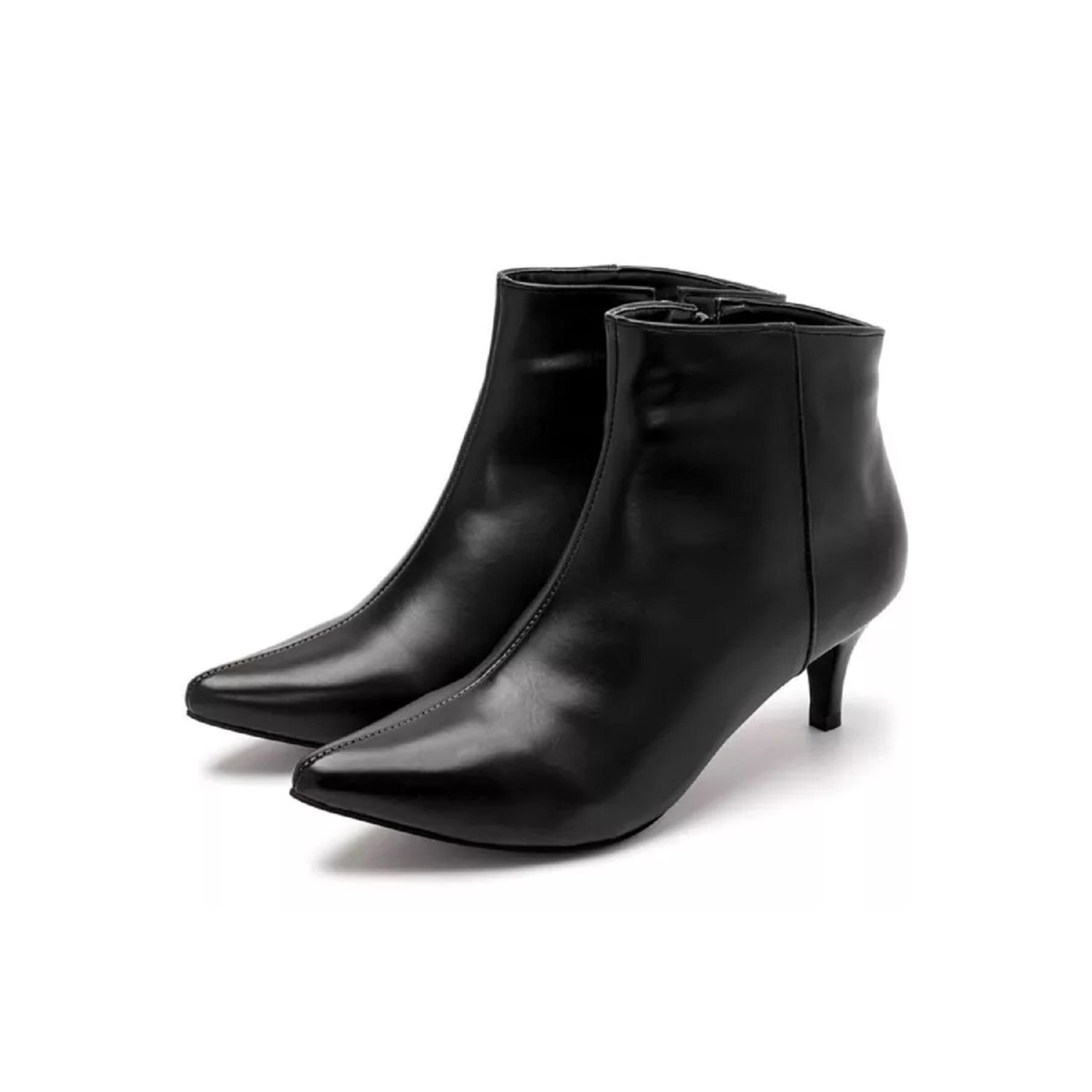 Bota Damers Feminina De Bico Fino Cano Curto