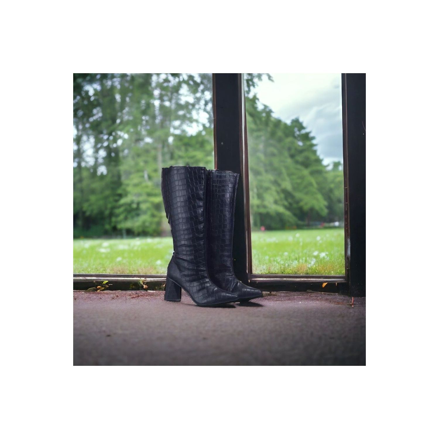 Bota Damers Feminina De Cano Longo Salto Triângulo
