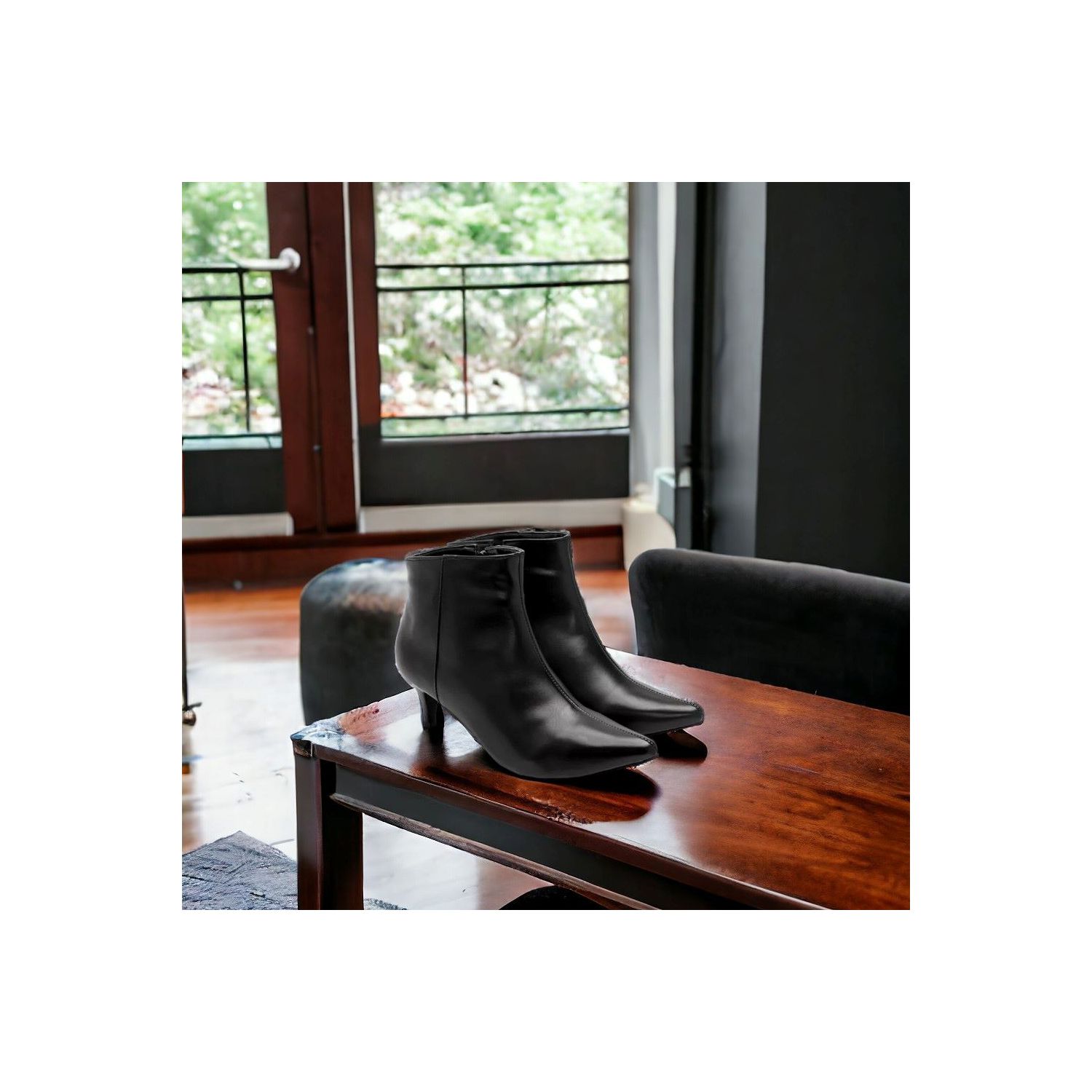 Bota Damers Feminina De Bico Fino Cano Curto