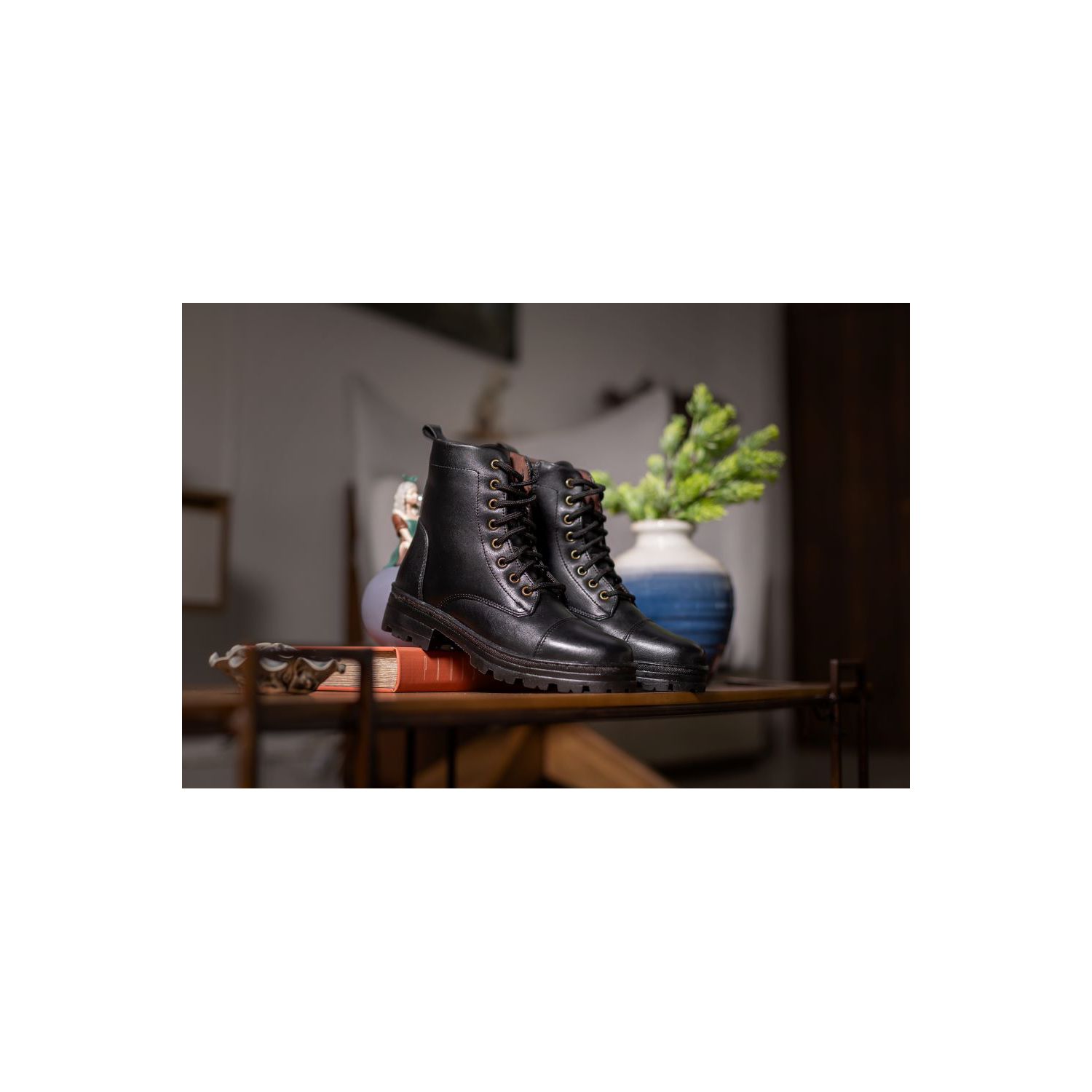 Bota Damers Feminina de Couro Legítimo Cano Curto