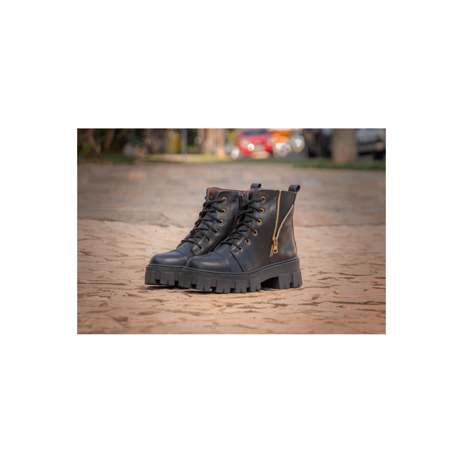 Bota Damers Feminina de Couro Legítimo Cano Curto