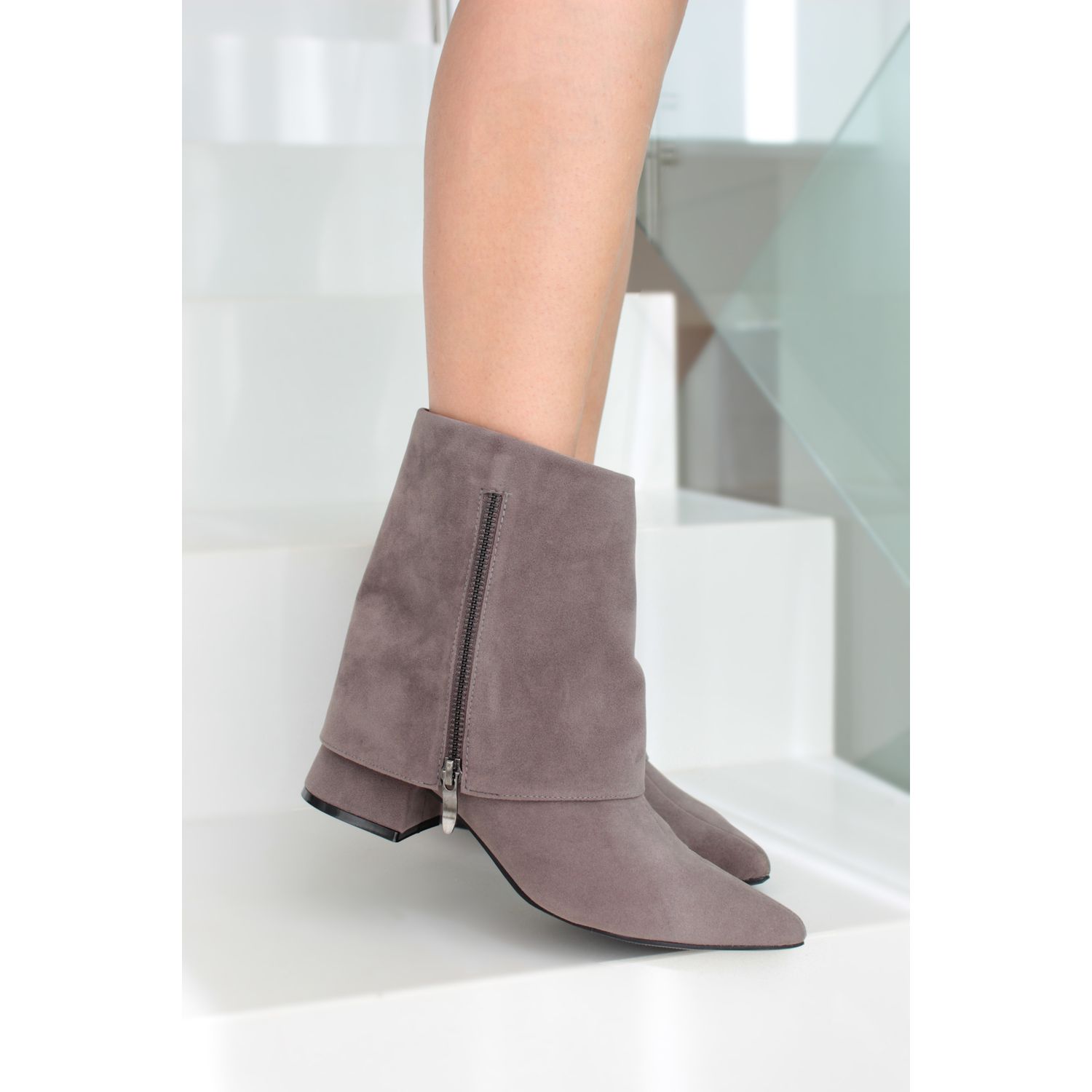 BOTA CAPA CINZA KIARA