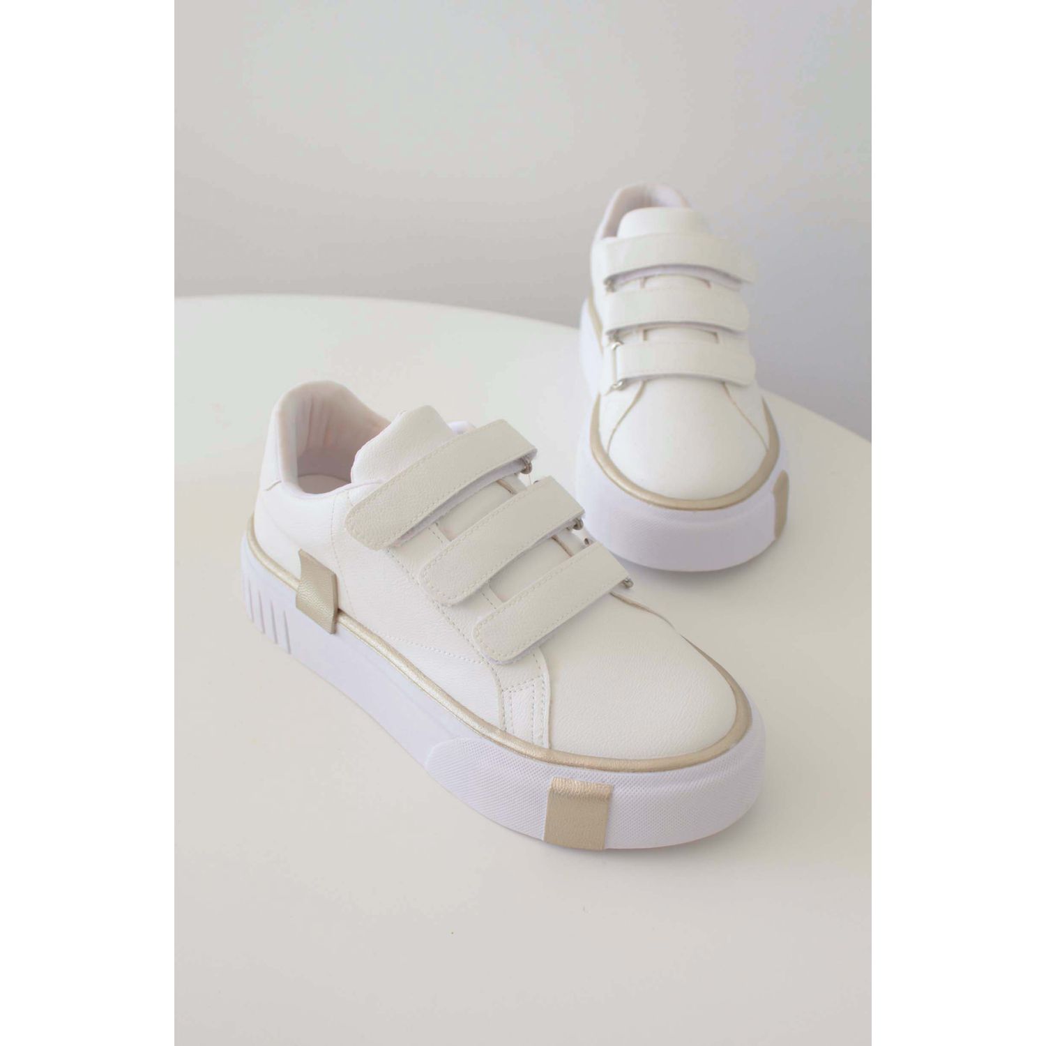  TÊNIS VELCRO BRANCO COM DOURADO - KIRA 