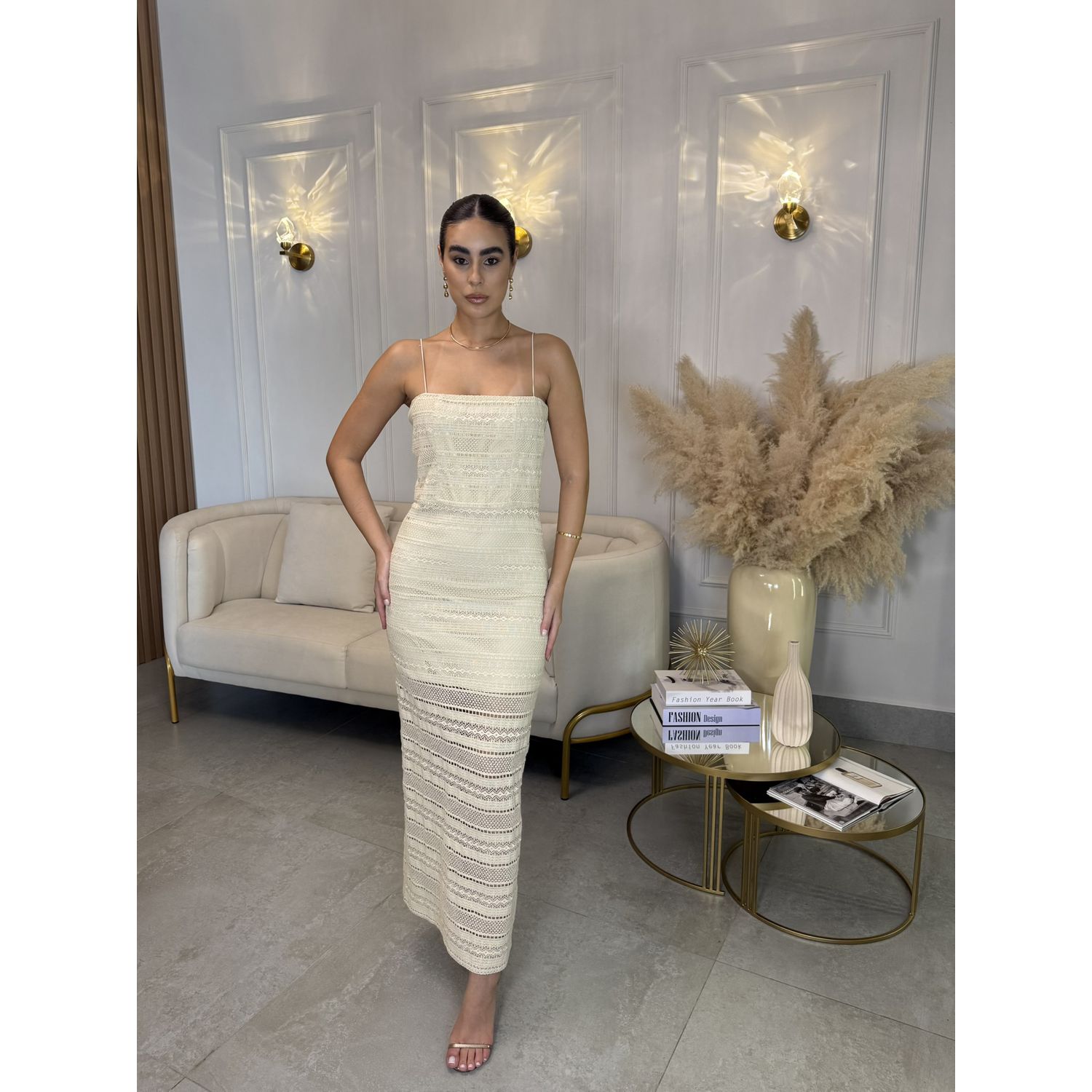 VESTIDO RENDA