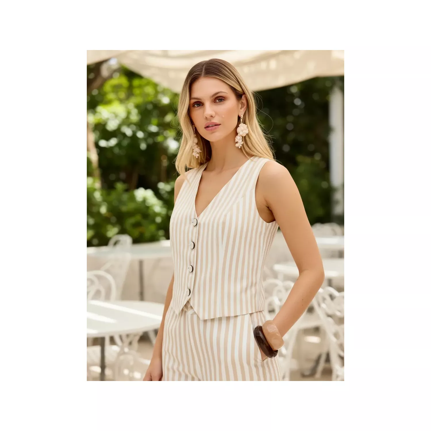 COLETE ALFAIATARIA LISTRADO BEGE 