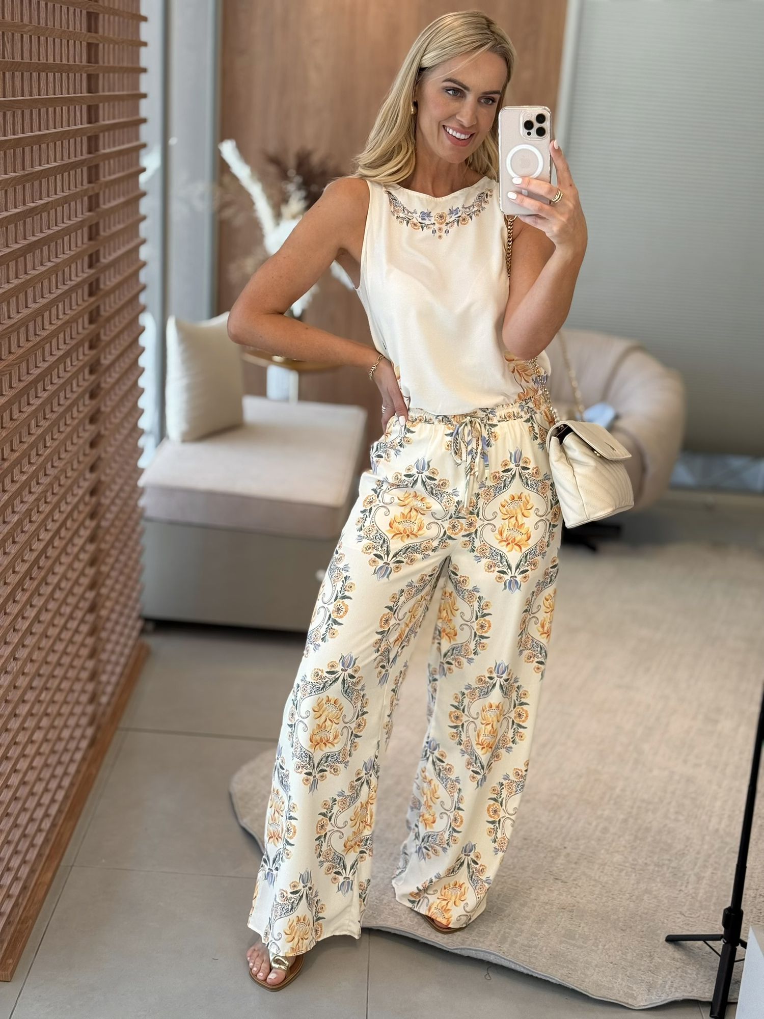 Calça Lez a Lez Pantalona Estampada Amarelo 2808