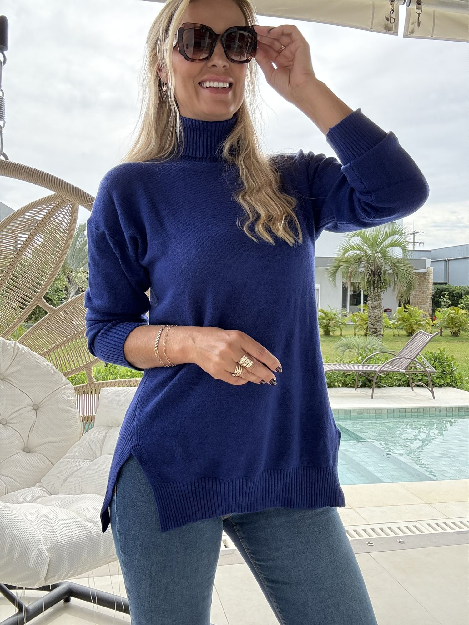 Blusa Lez a Lez Azul Bic Com Gola Alta