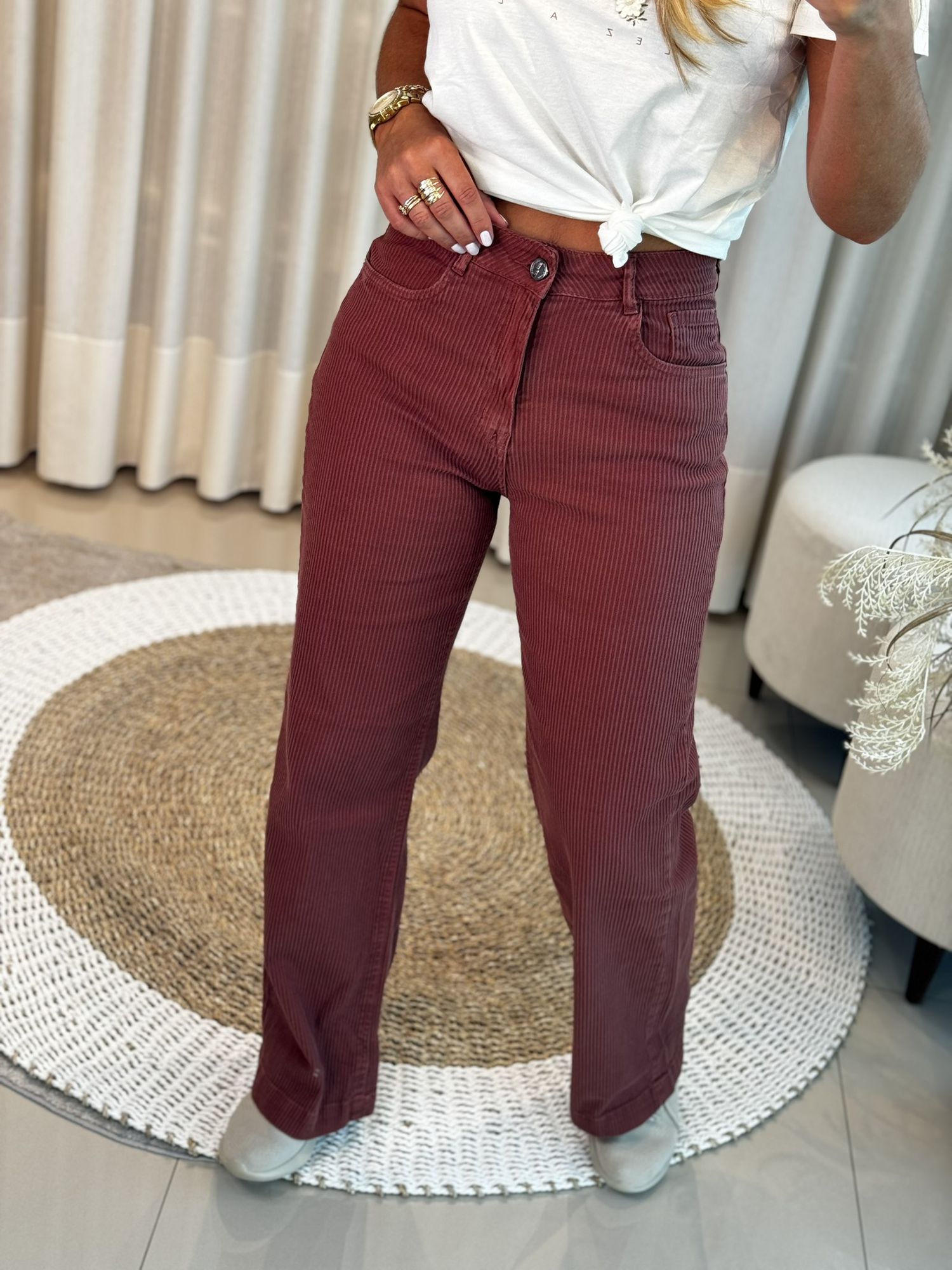 Calça Cotelê Wide Leg Com Cintura Super Alta Marrom Mustang 