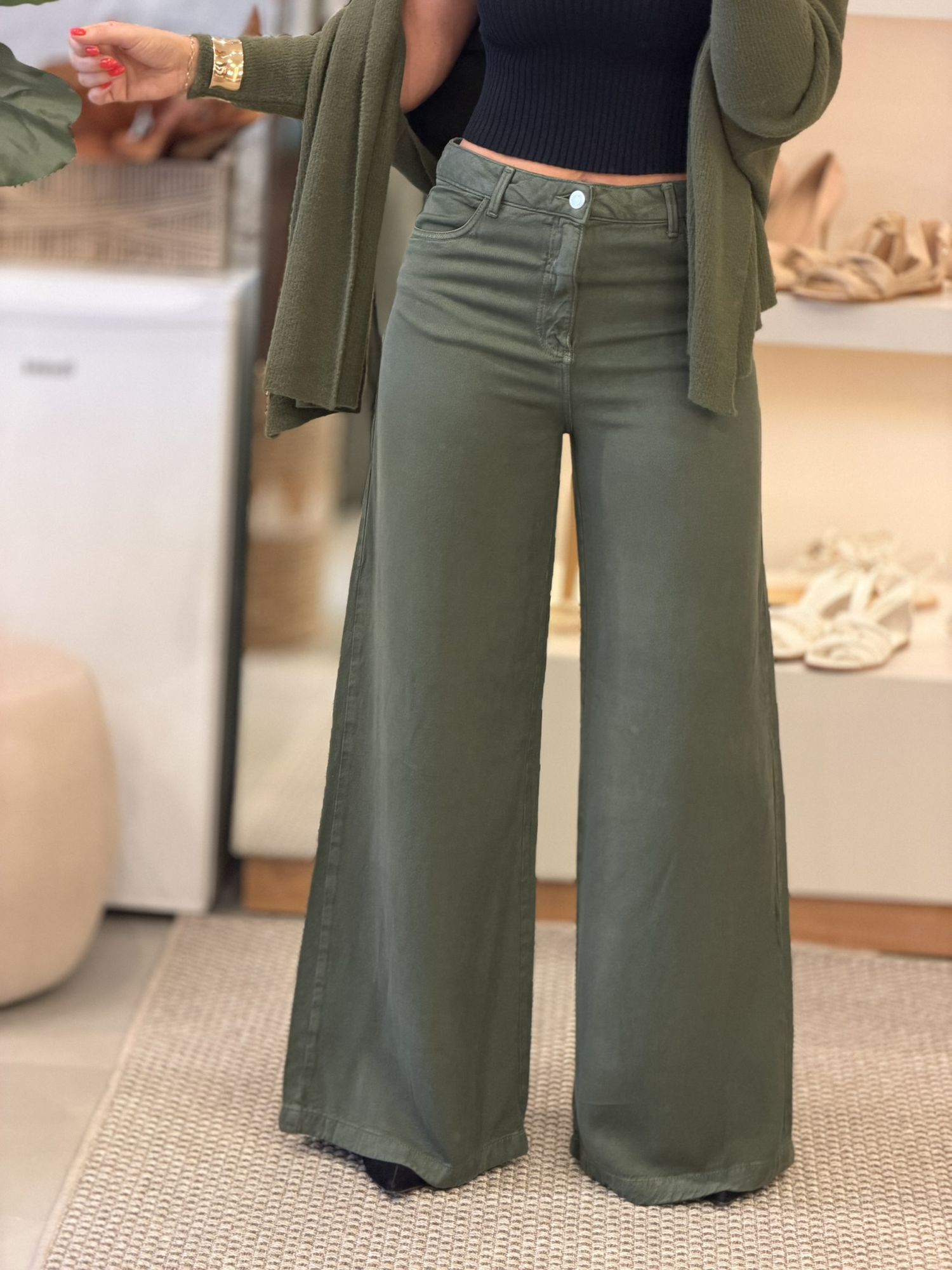 Calça Monnari Wide Leg Verde Bambu 2601
