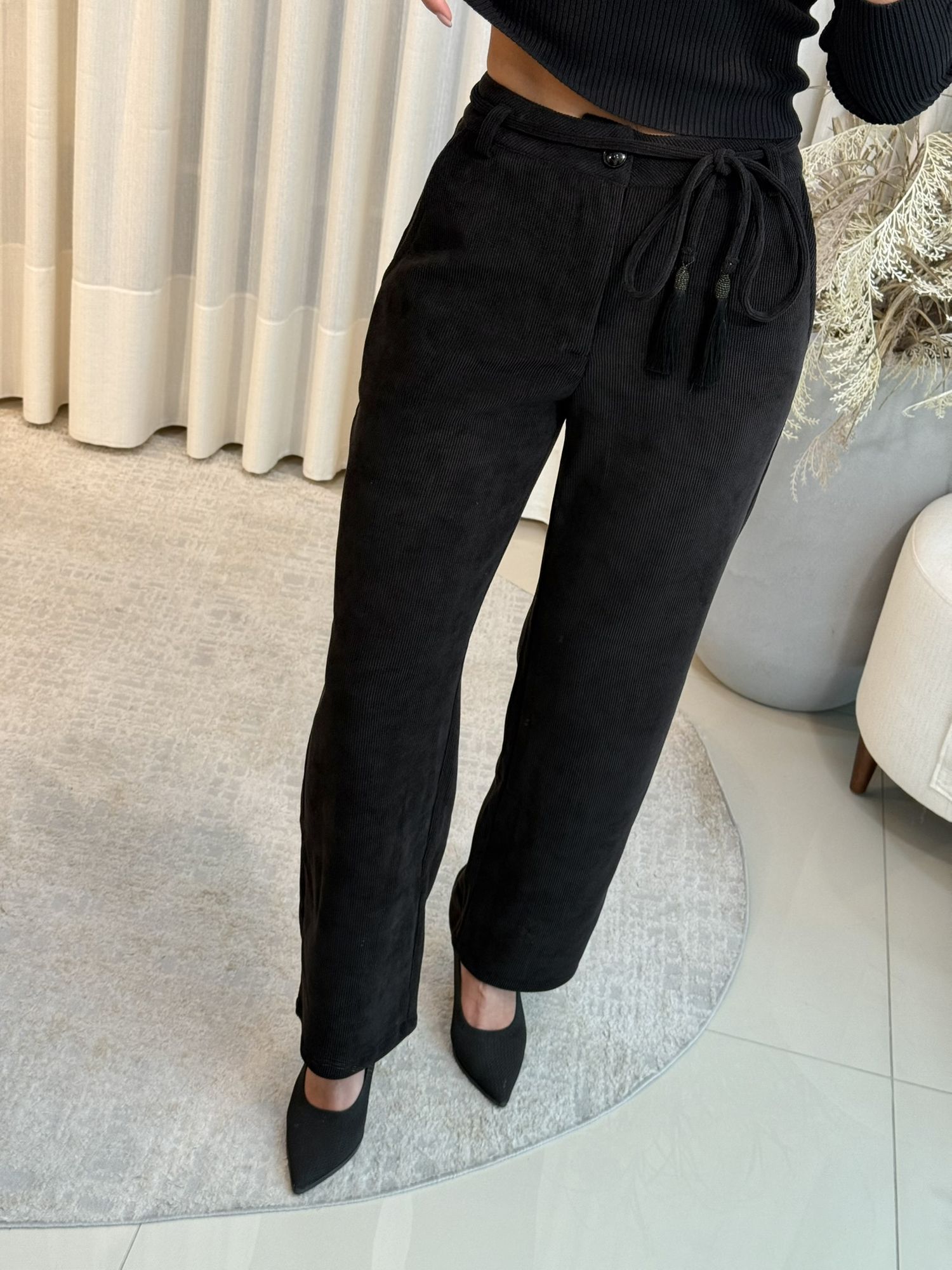 Calça Maria Valentina Reta Preto 2705