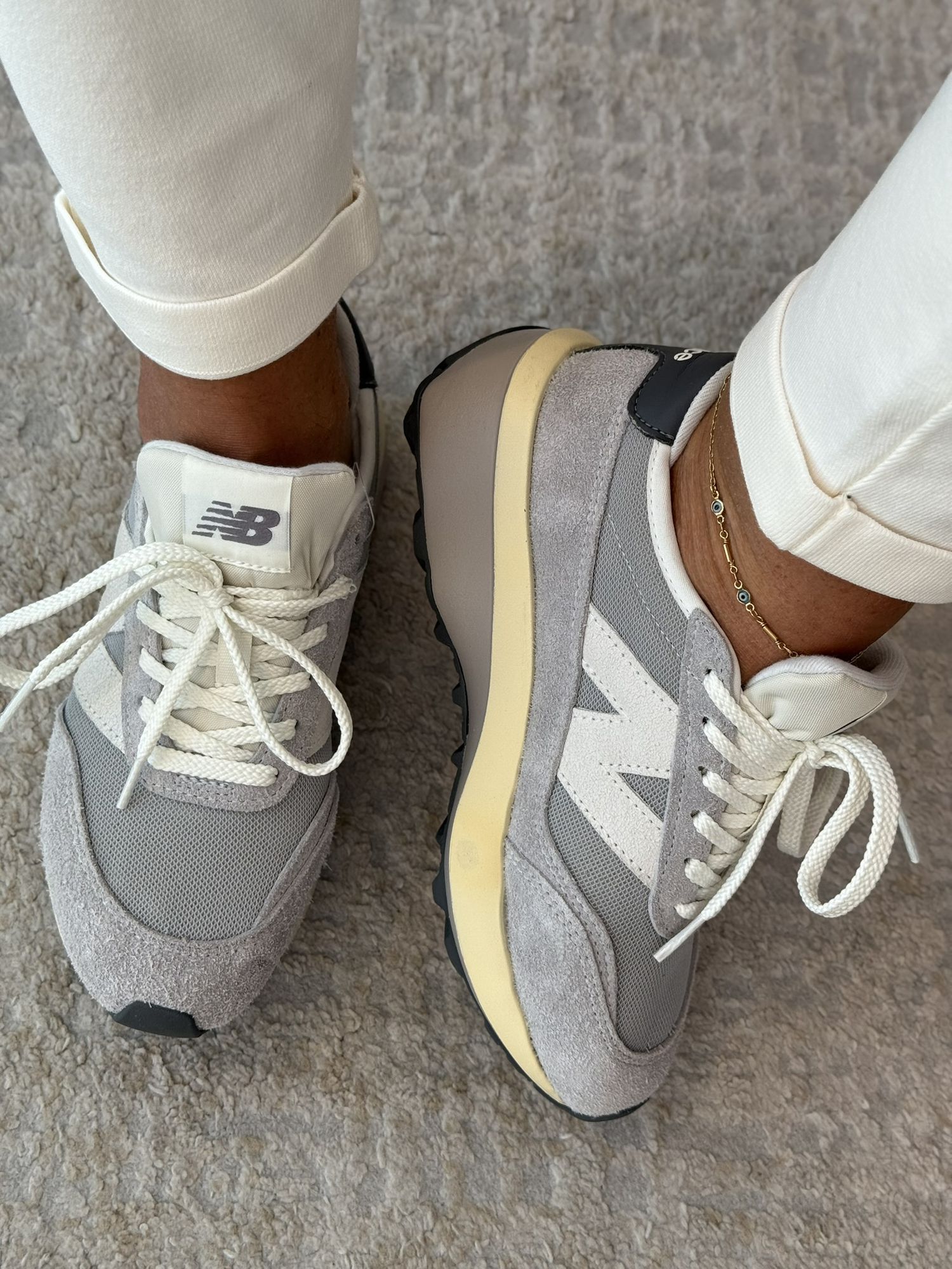 Tênis New Balance 370v1 Cinza 
