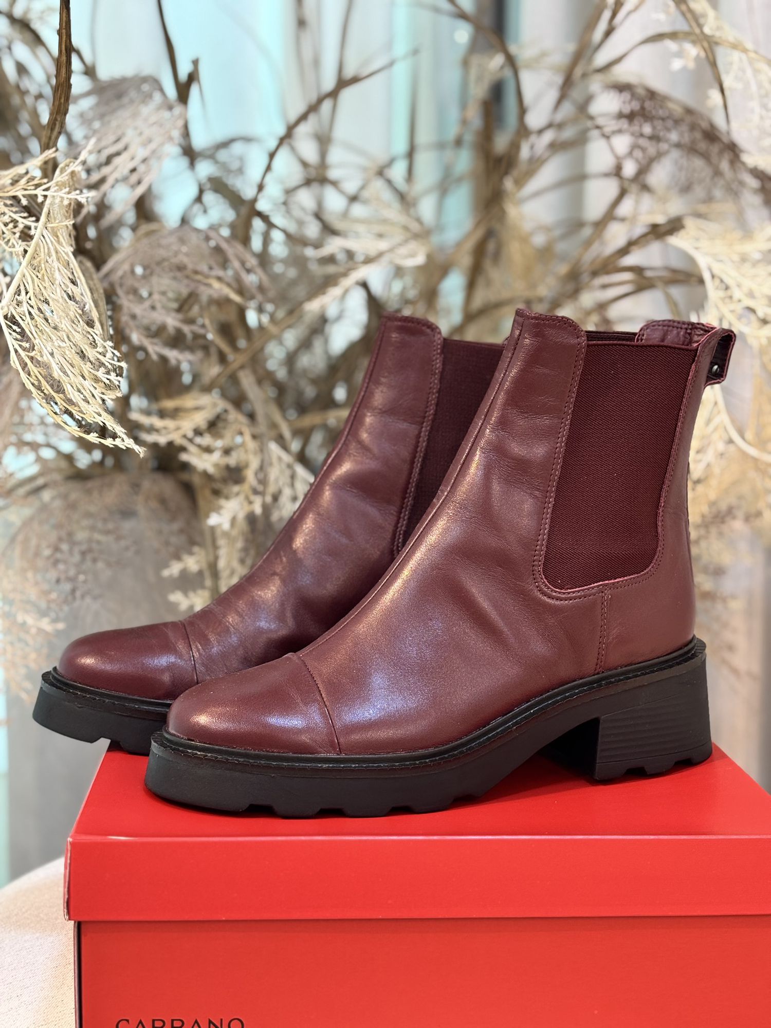 Bota Coturno Chelsea Tratorada Couro Vinho Mahogany