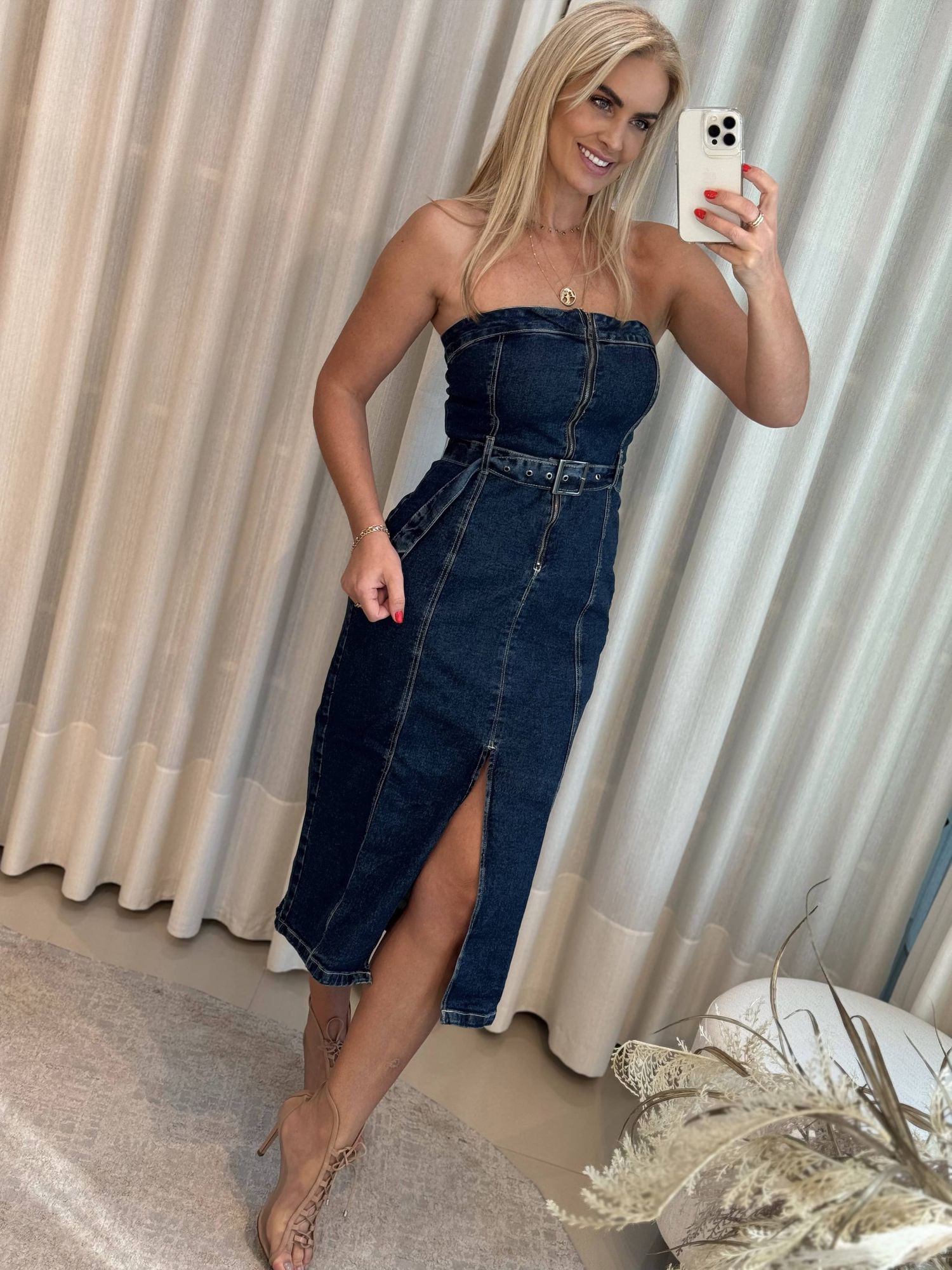 Vestido Jeans Midi Tomara que Caia com Cinto