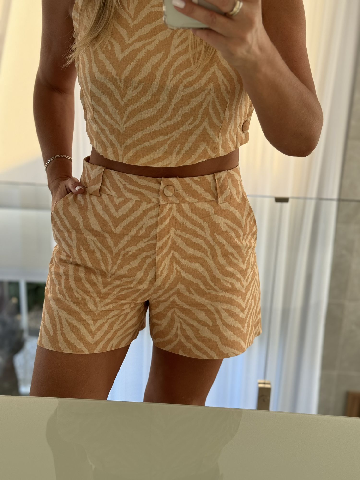 Shorts Alfaiataria Estampado em Linho