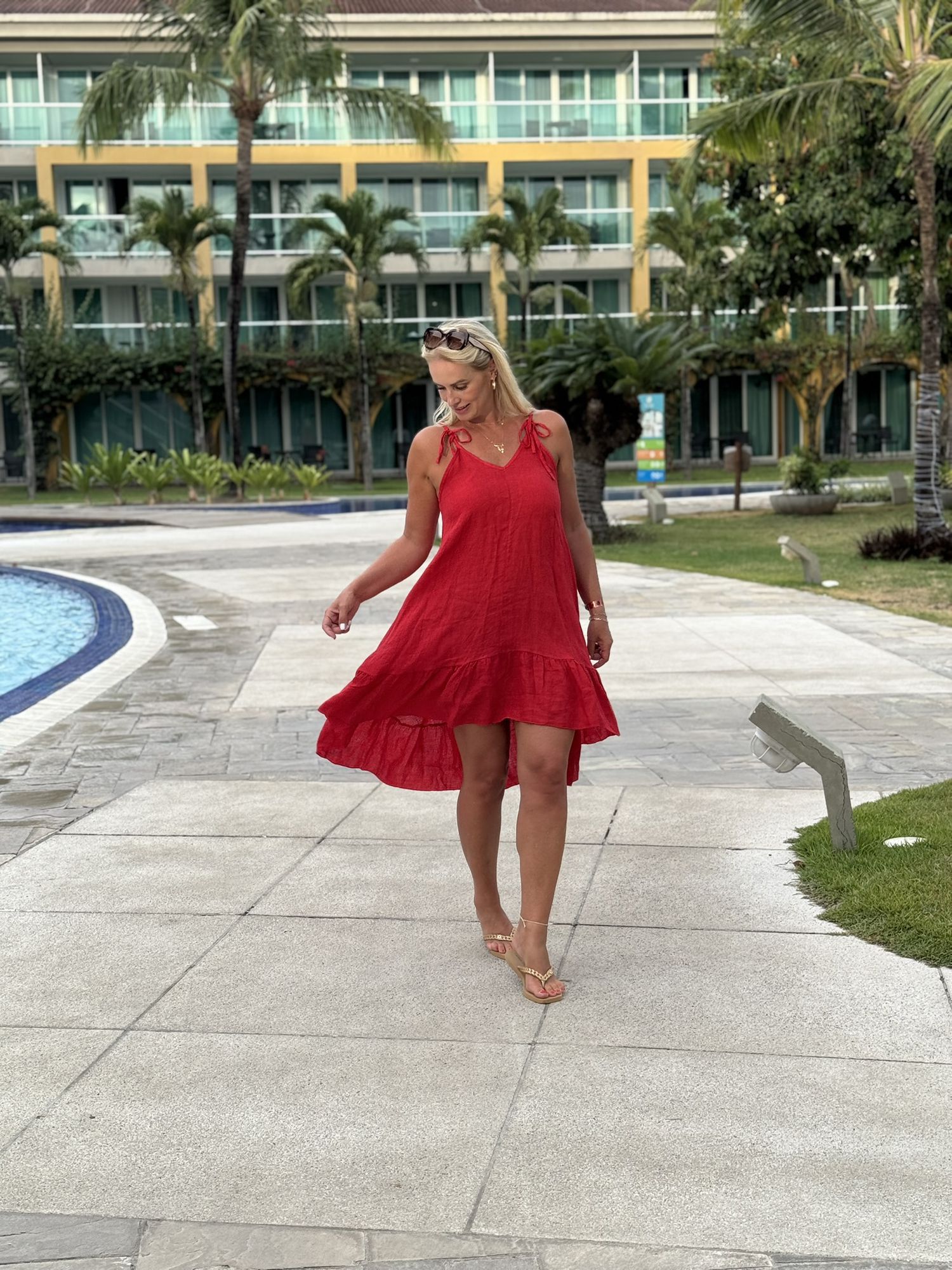 Vestido Mullet De Alcinha Em Linho 100% Italiano Vermelho