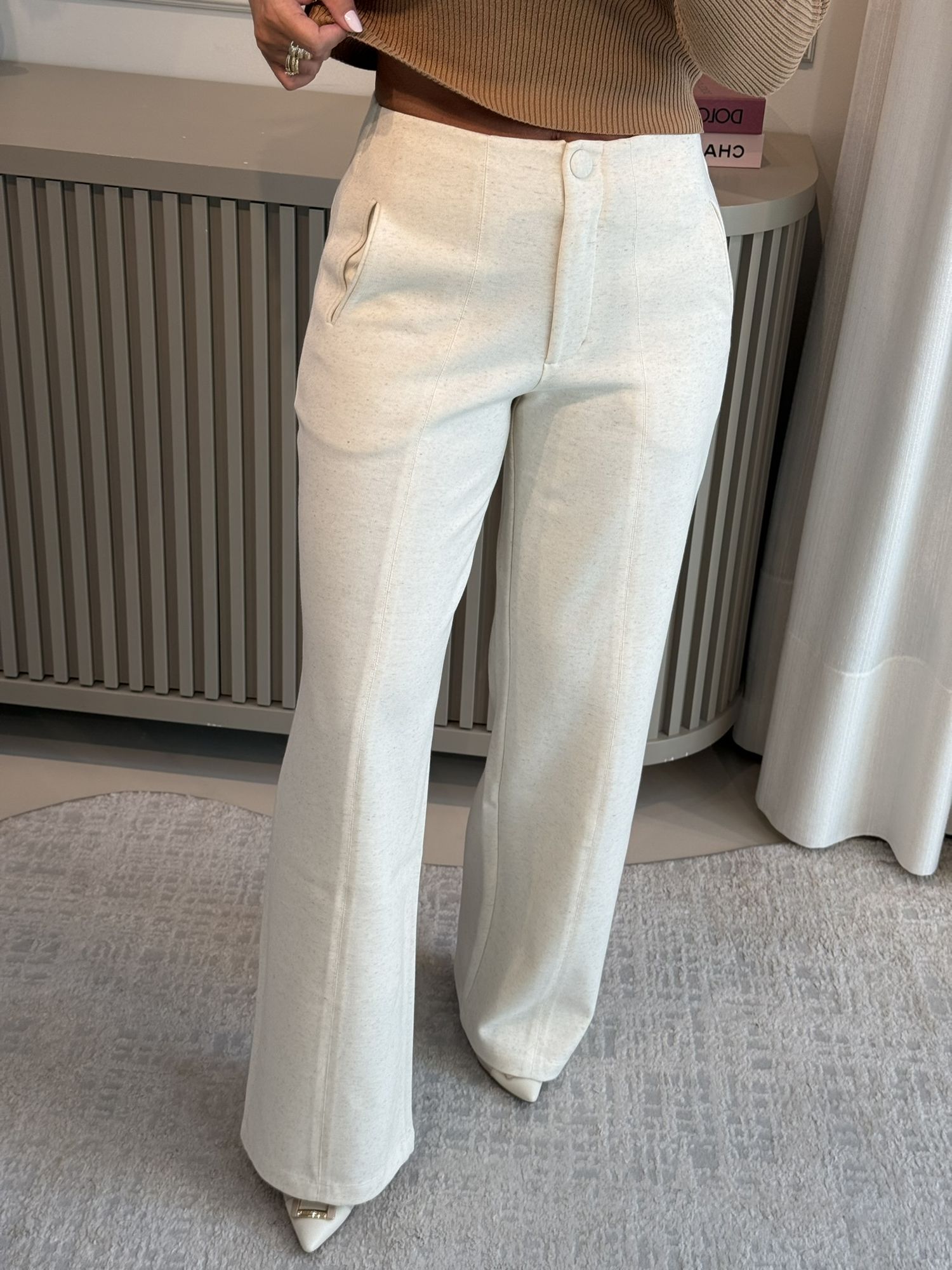 Calça Vanews Pantalona Em Ponto Roma Off White Mescla