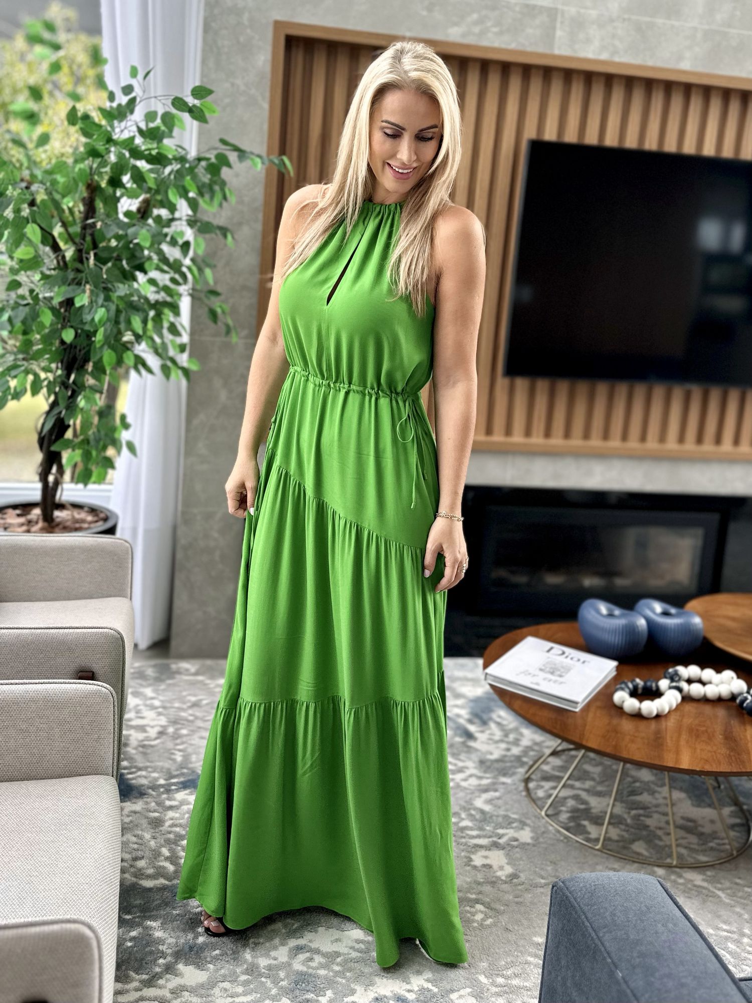 Vestido Longo Com Franzido E Amarração Decote Verde 
