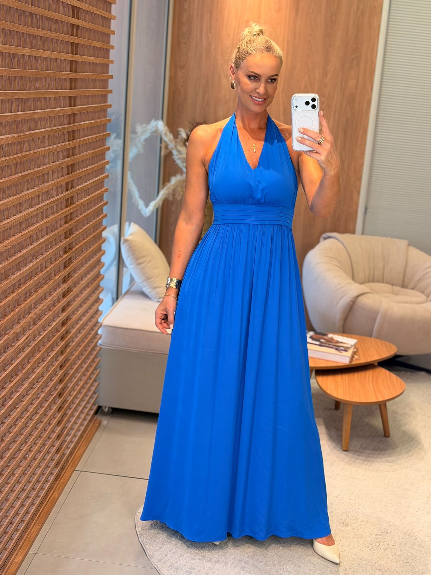 Vestido Lez a Lez Longo Fluido Com Decote Azul 3008