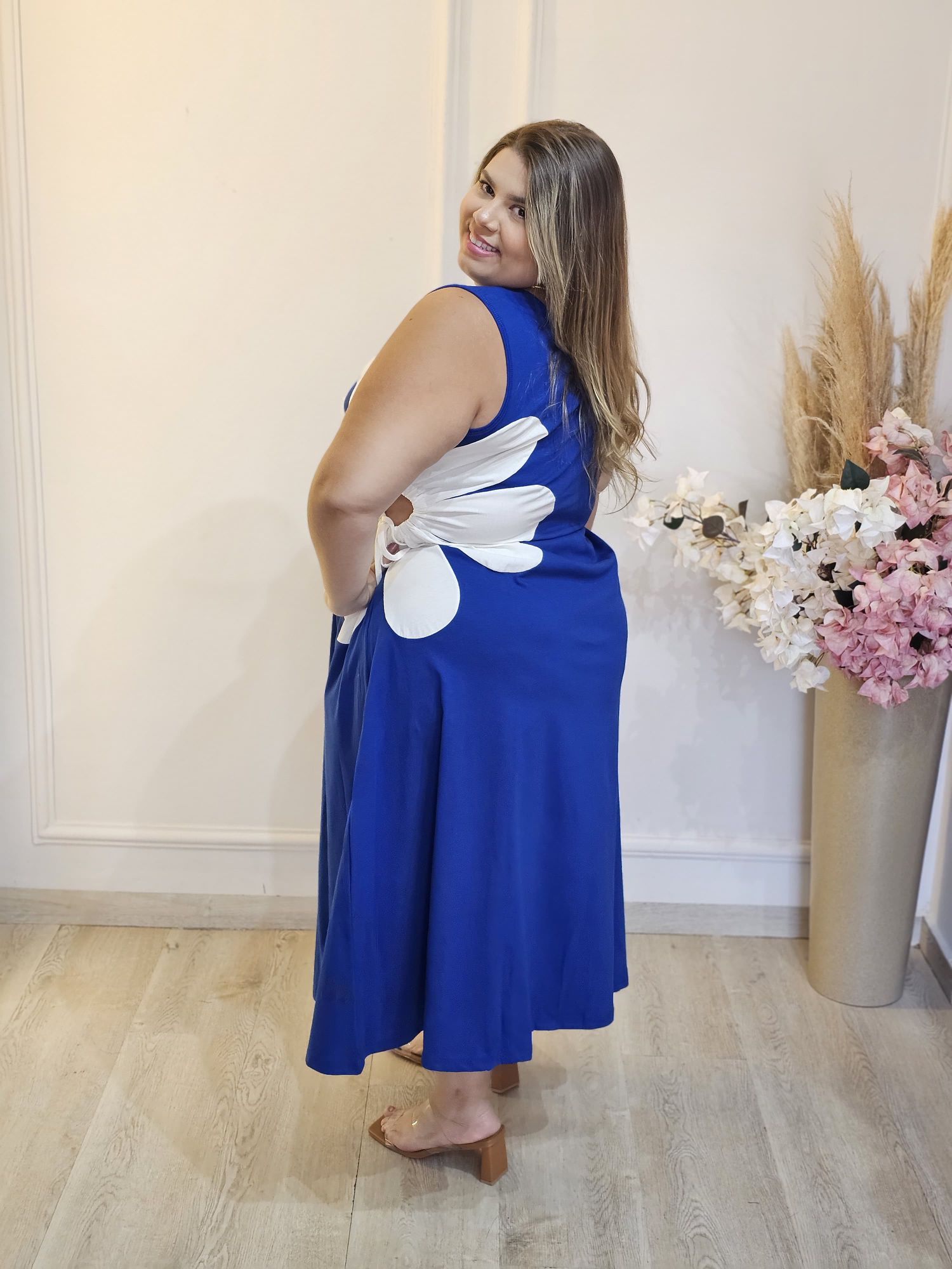 VESTIDO BELLA FLOR NULA MANGA AZUL BIC - 333333334... - Érika Araújo Store