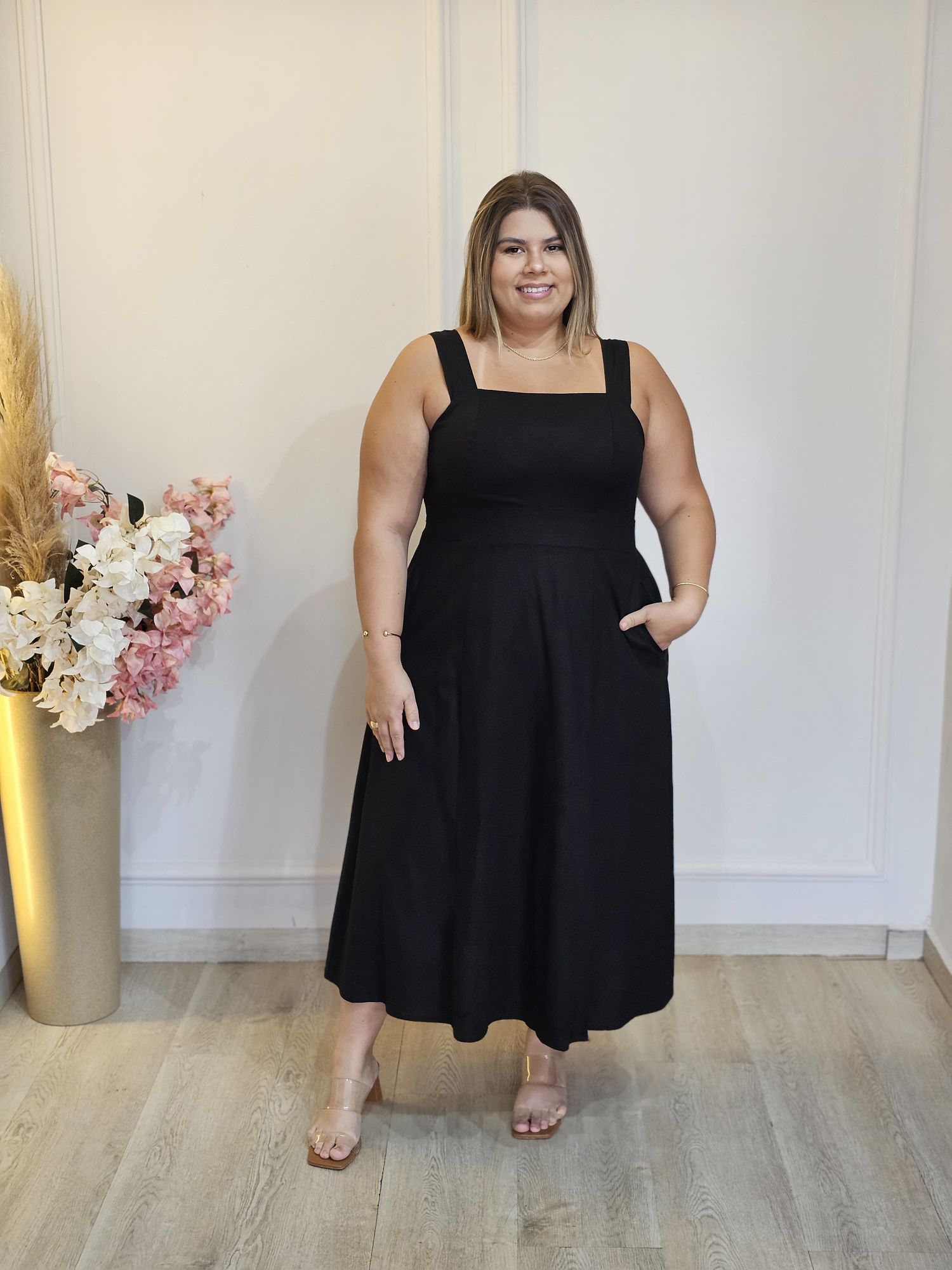VESTIDO ALÇA LINHO PRETO - 3333333352247 - Érika Araújo Store