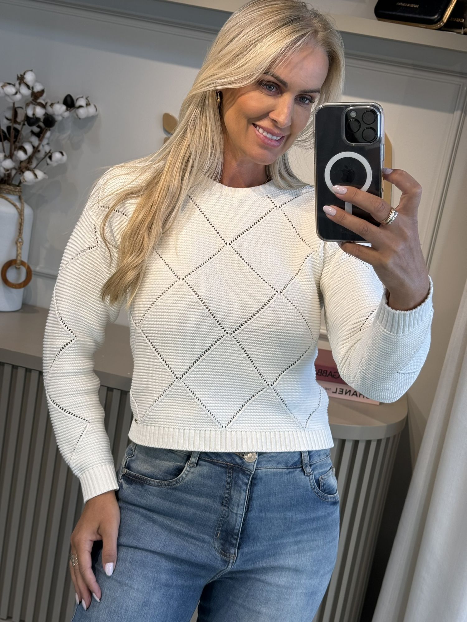 Blusa De Tricô Com Detalhes Vazados Off White 
