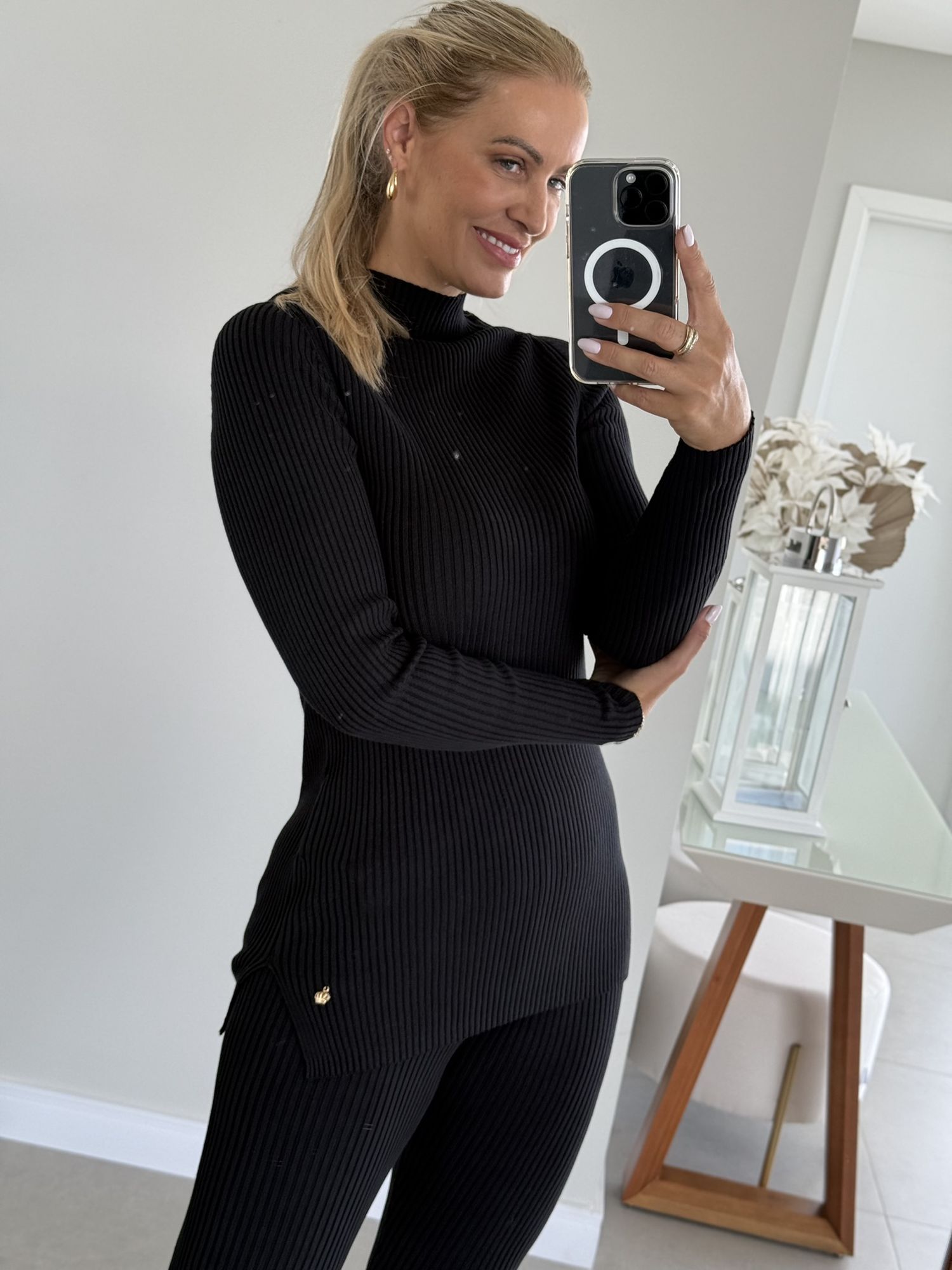 Blusa Abenção Alongada Canelada Preto 0506A