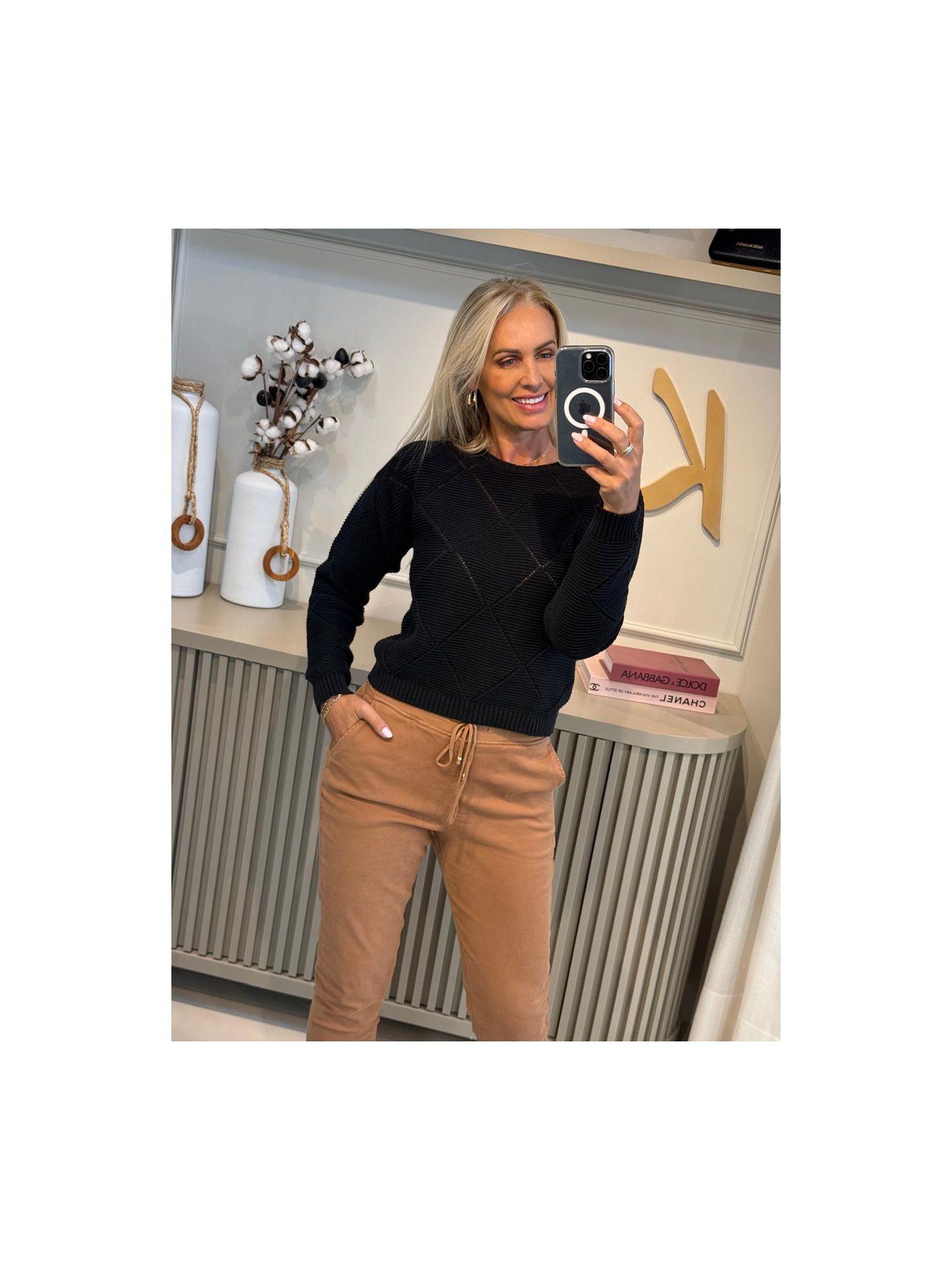 Blusa De Tricô Com Detalhes Vazados Preto 