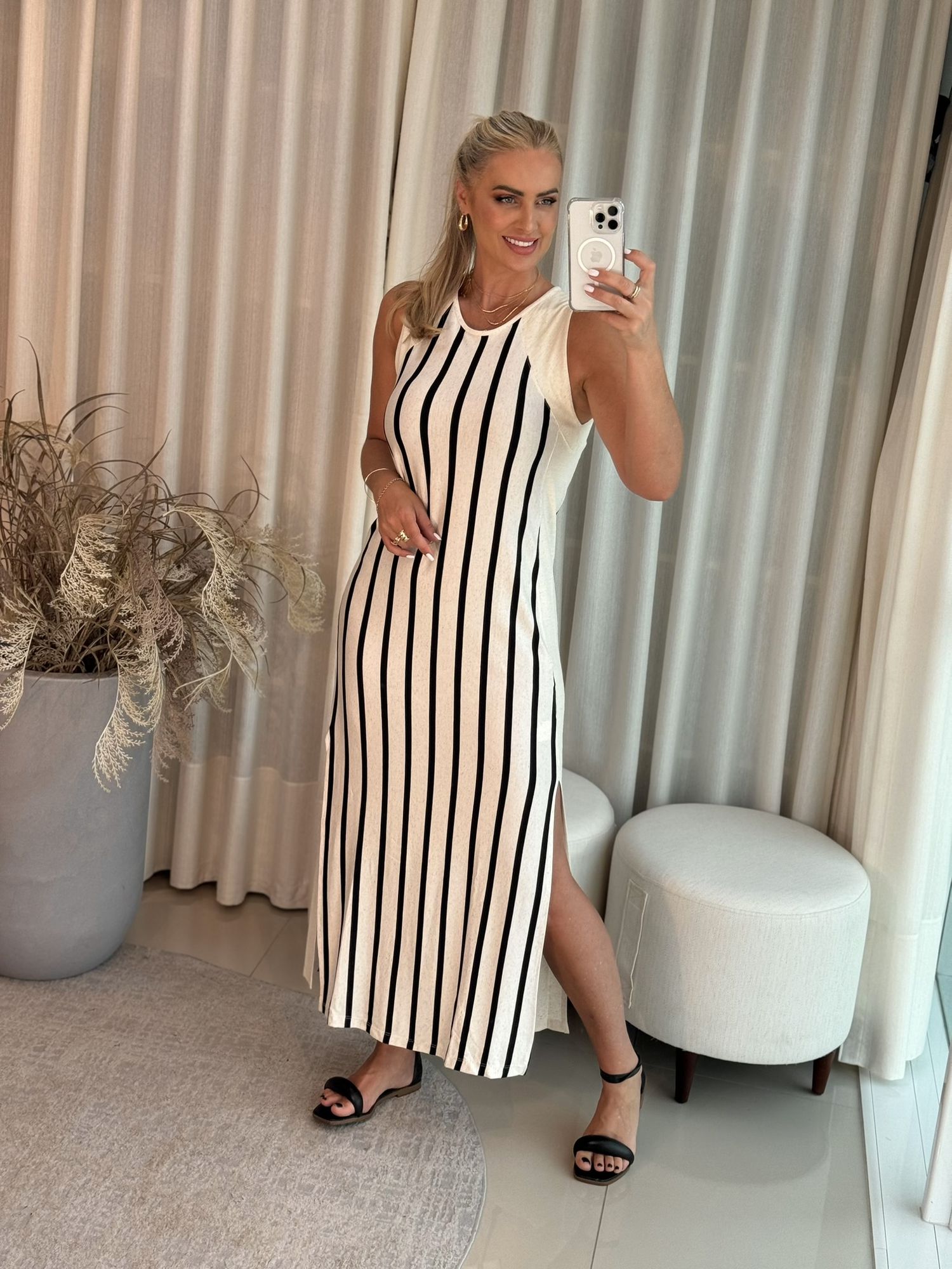 Vestido listrado preto com bege