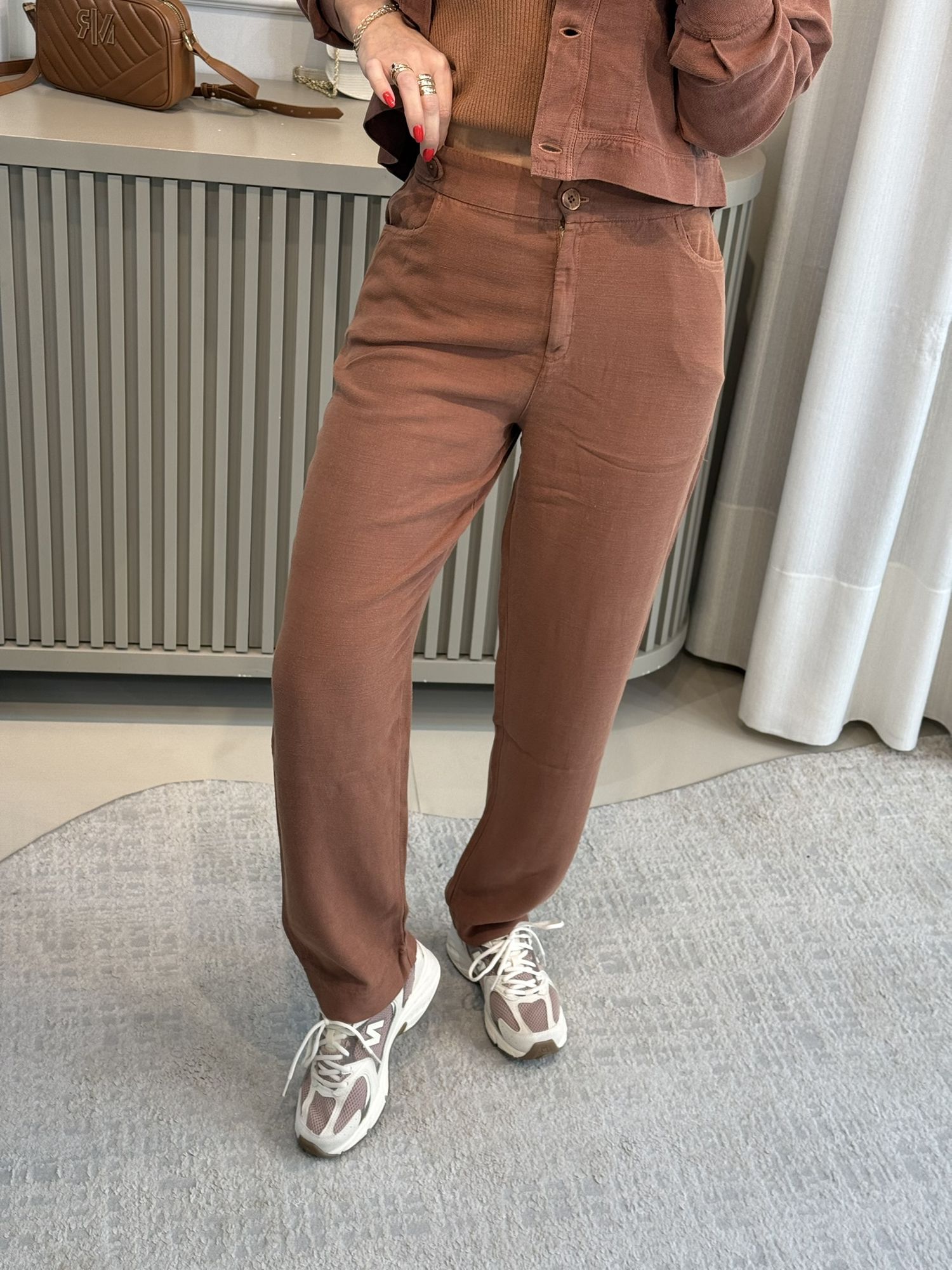 Calça Biamar Com Bolsos e Botões Moucha Mousse 1607
